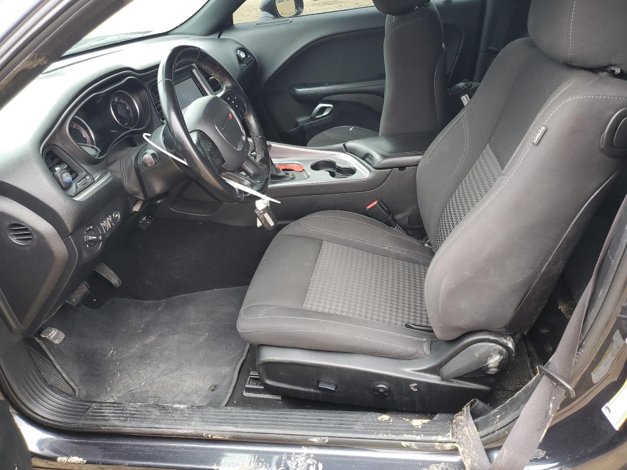 2019 Dodge Challenger - Image 7