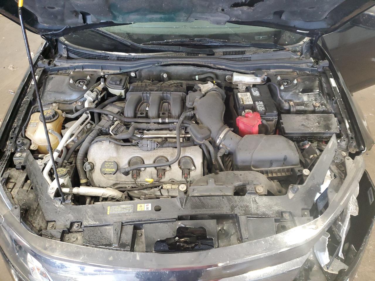 2012 Ford Fusion - Image 11