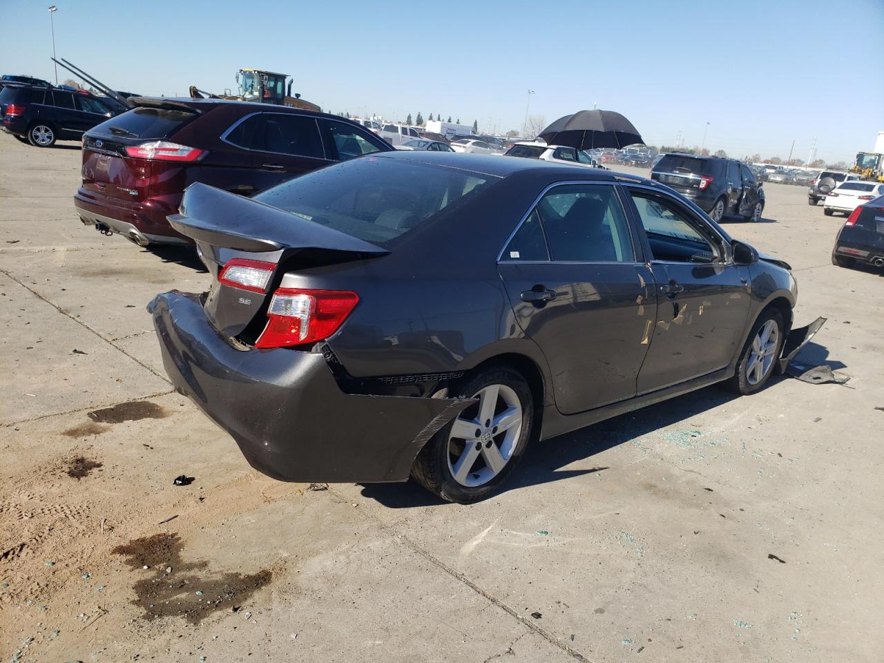 VIN 4T1BF1FK2DU205867 2013 TOYOTA CAMRY no.3