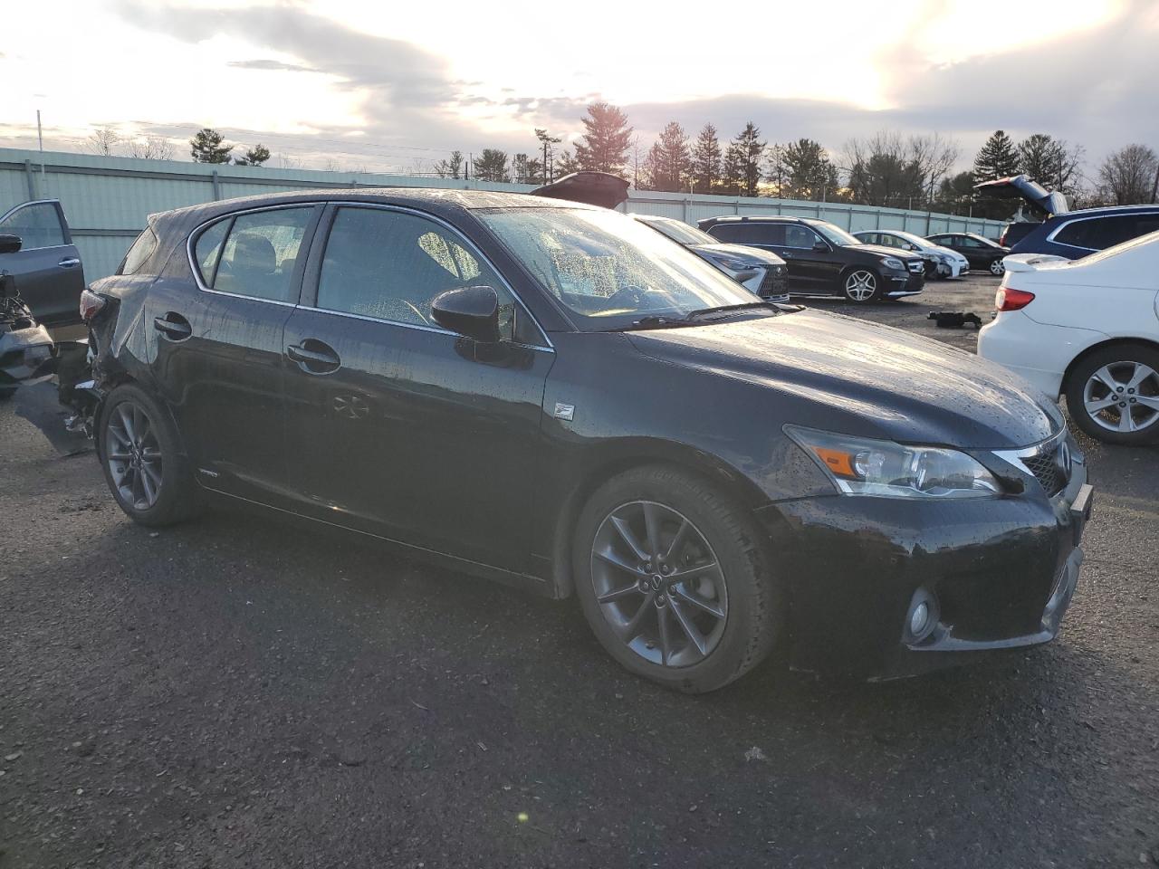 VIN JTHKD5BH2D2170978 2013 LEXUS CT 200 no.4