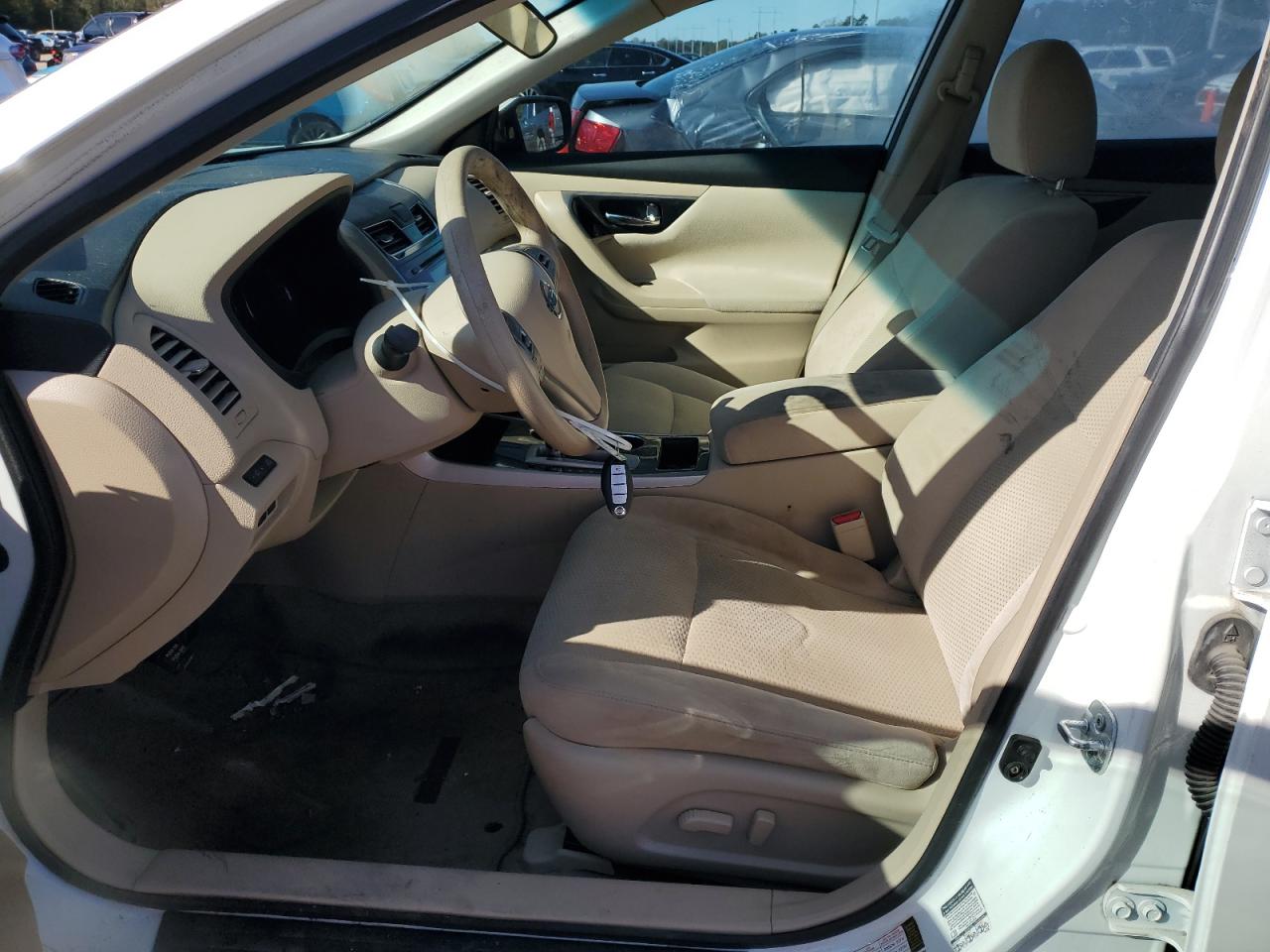 2014 Nissan Altima - Image 7