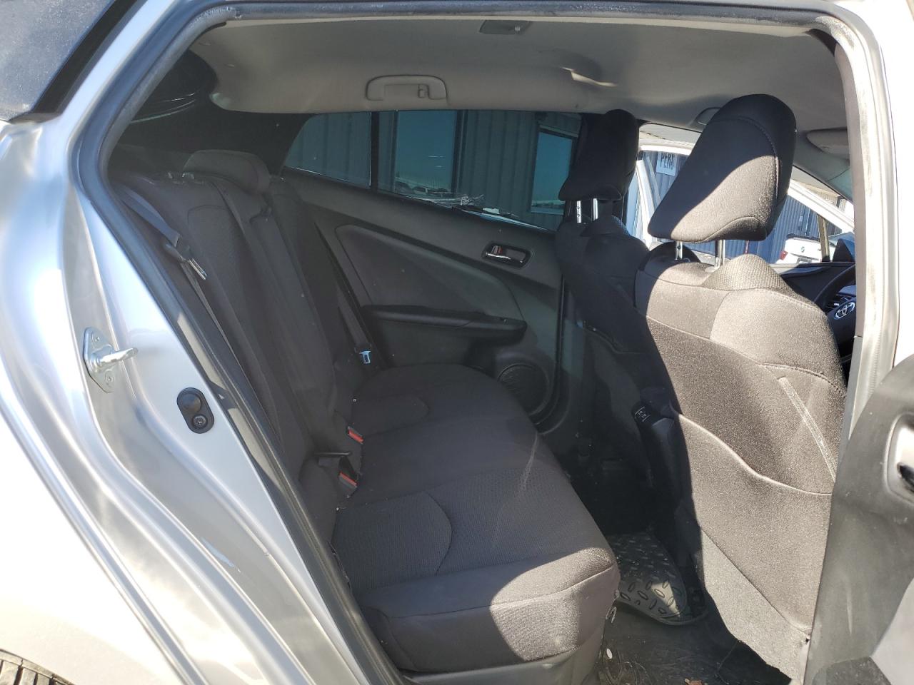 2019 Toyota Prius - Image 10