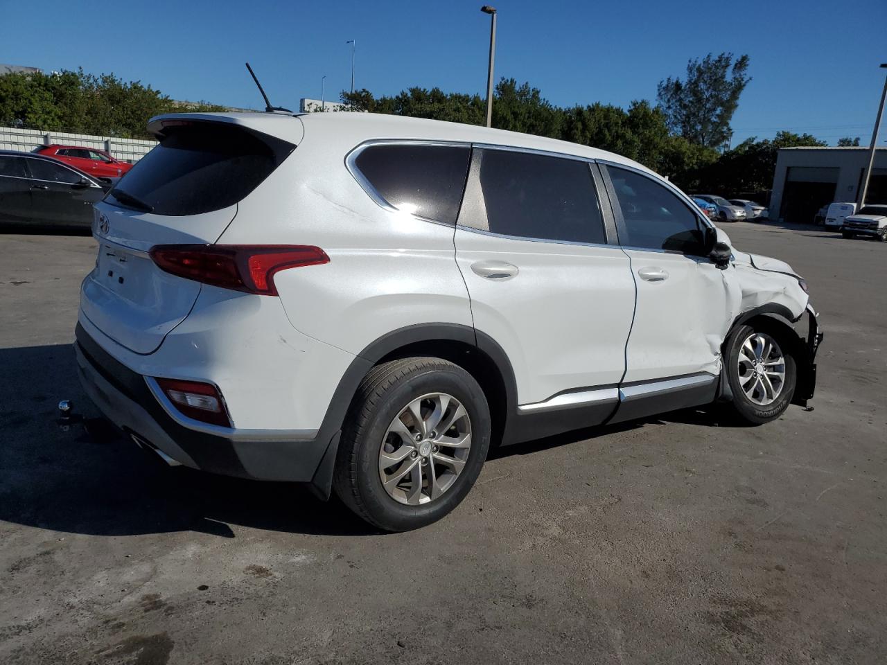2020 Hyundai Santa Fe - Image 3