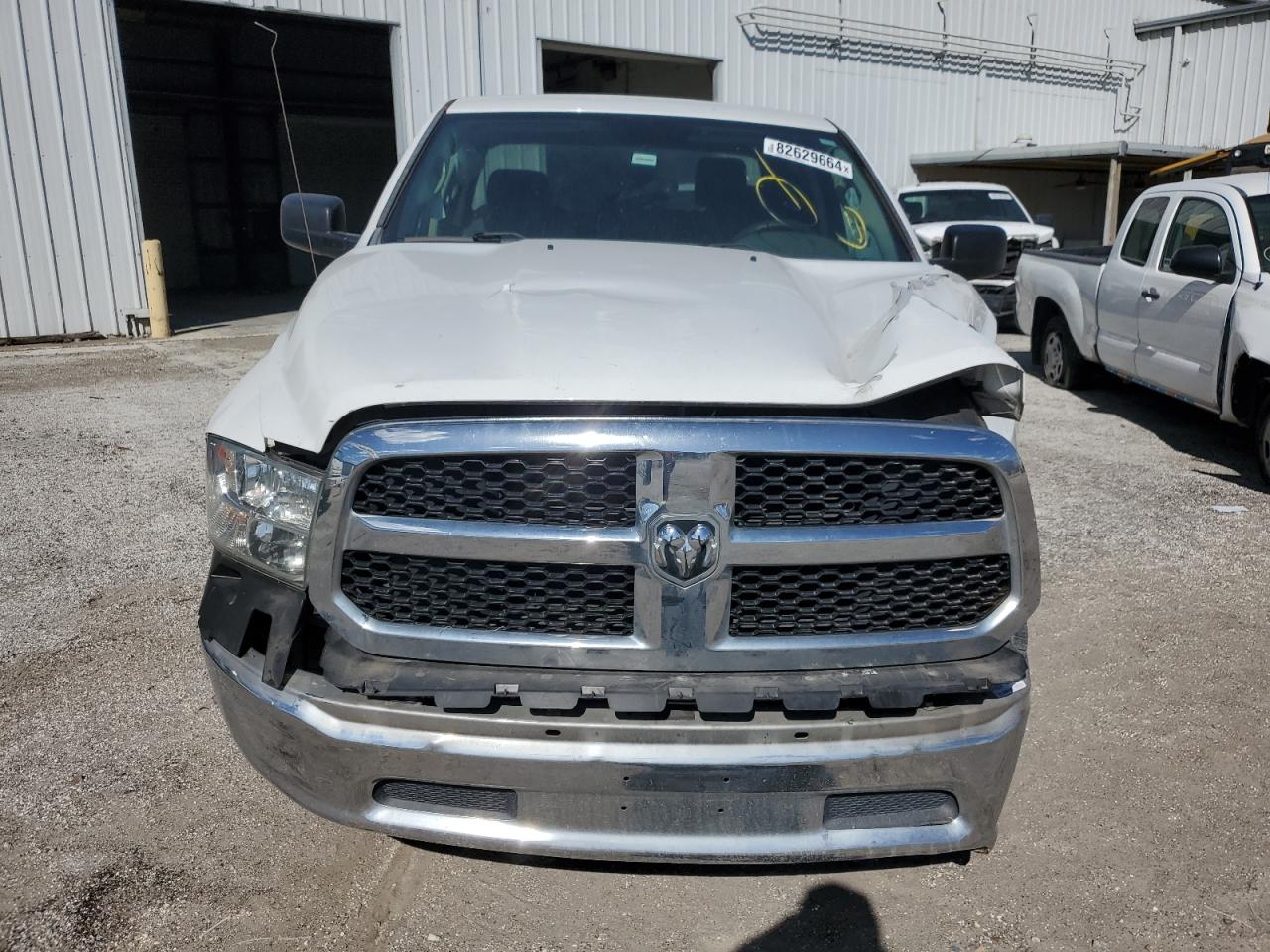 2016 RAM 1500 - Image 5