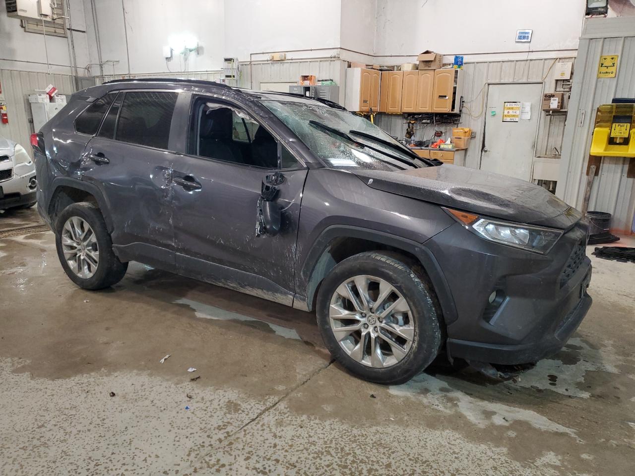 2021 Toyota RAV 4 - Image 4