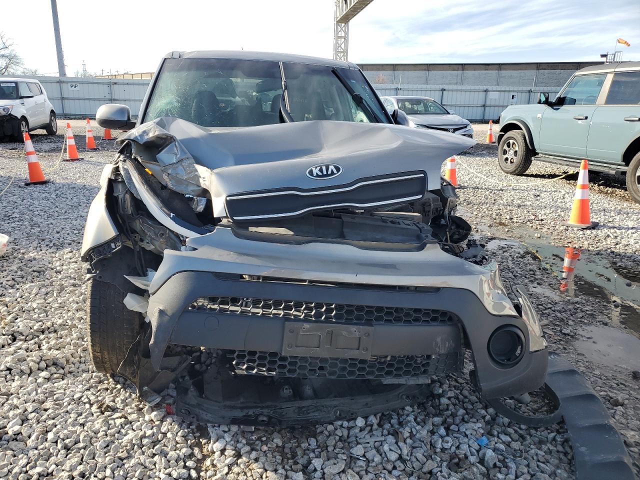 VIN KNDJN2A26K7682569 2019 KIA SOUL no.5