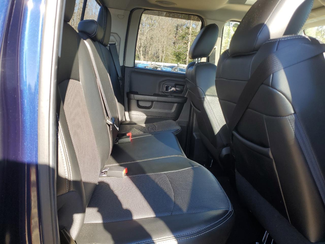 2014 RAM 1500 - Image 11