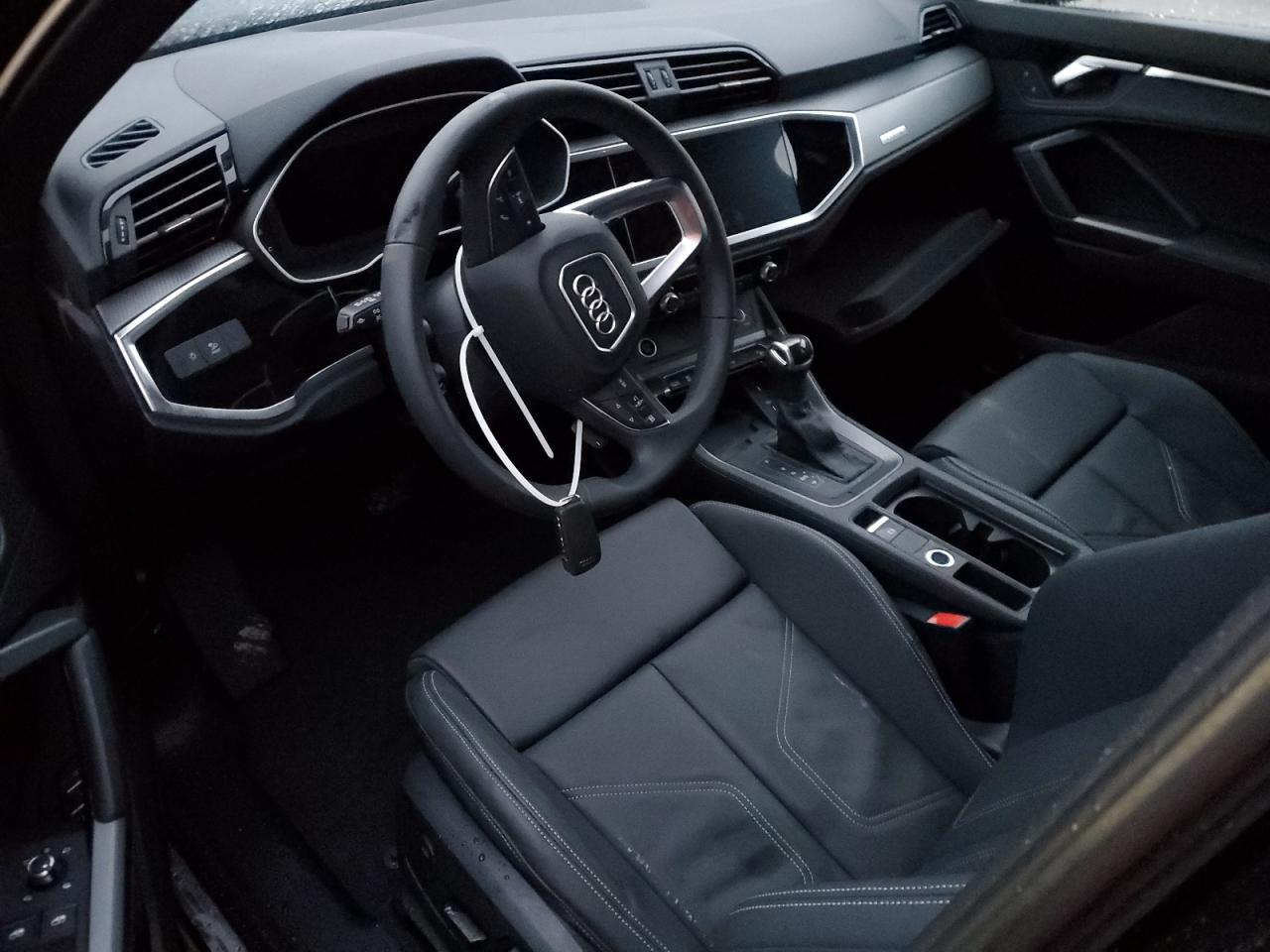 2024 Audi Q3 - Image 8