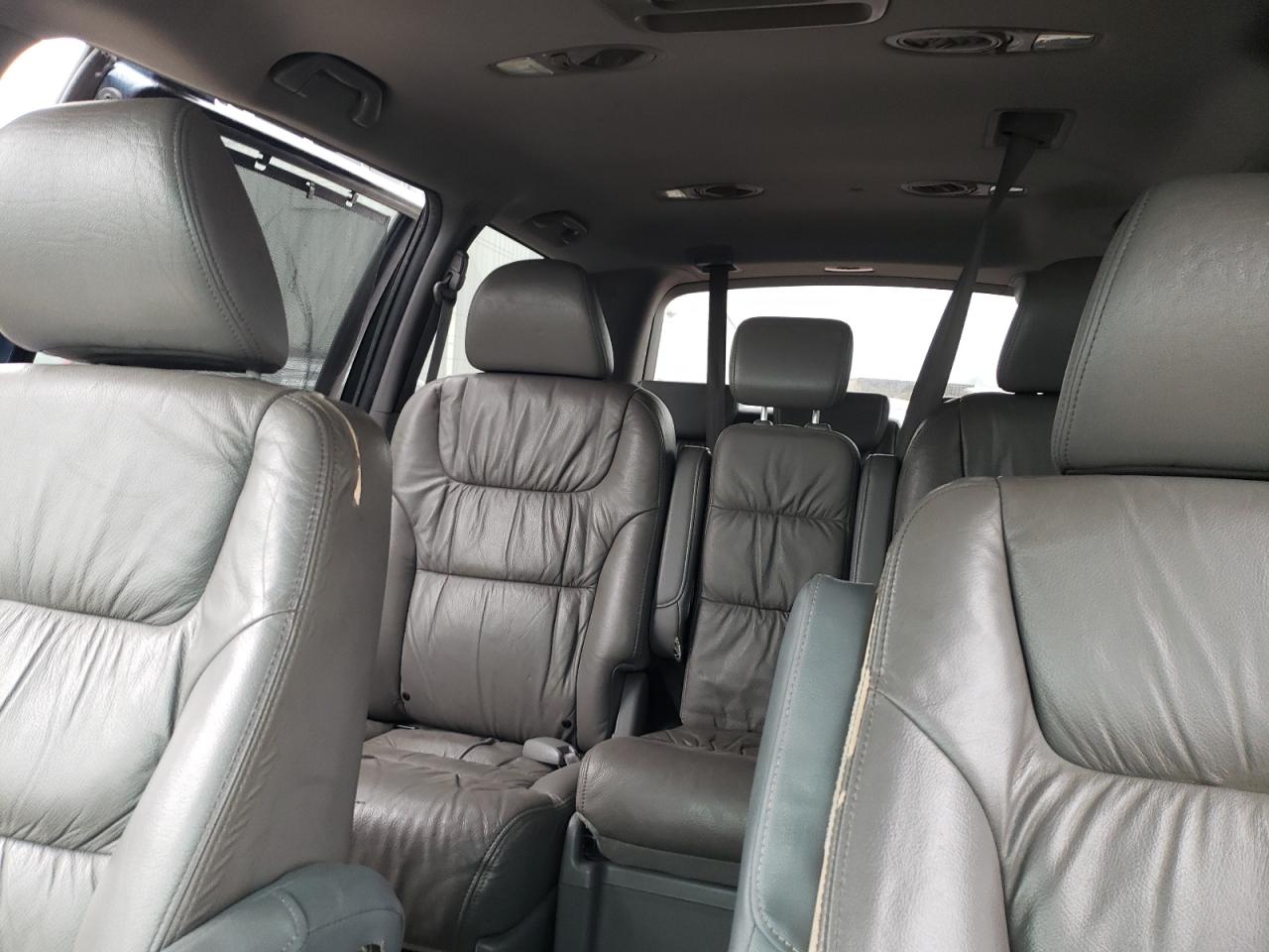 2010 Honda Odyssey - Image 10