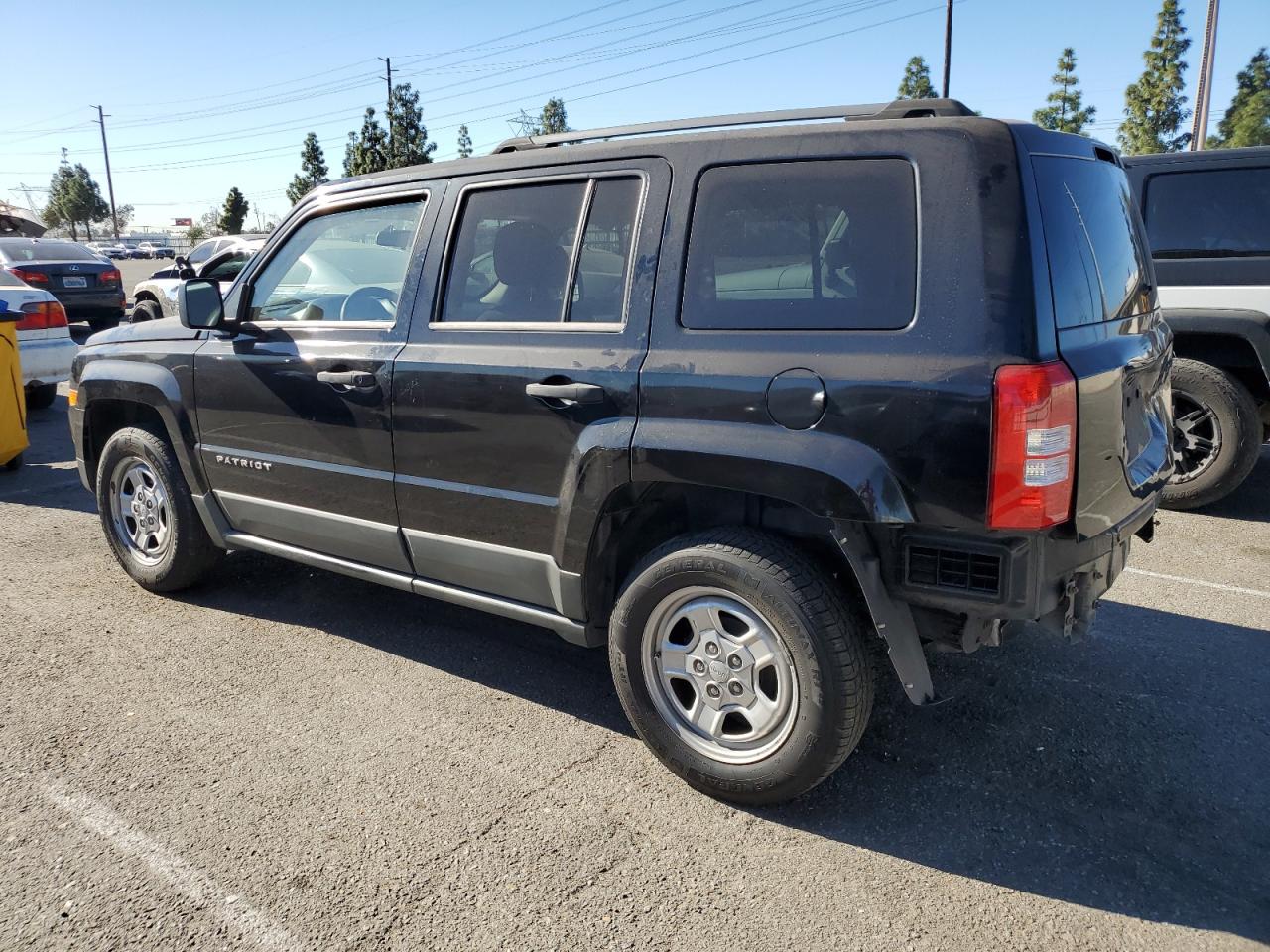 2011 Jeep Liberty (Patriot) - Image 2