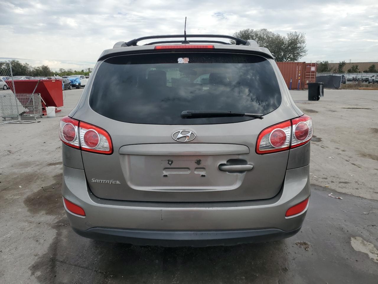 2012 Hyundai Santa Fe - Image 6