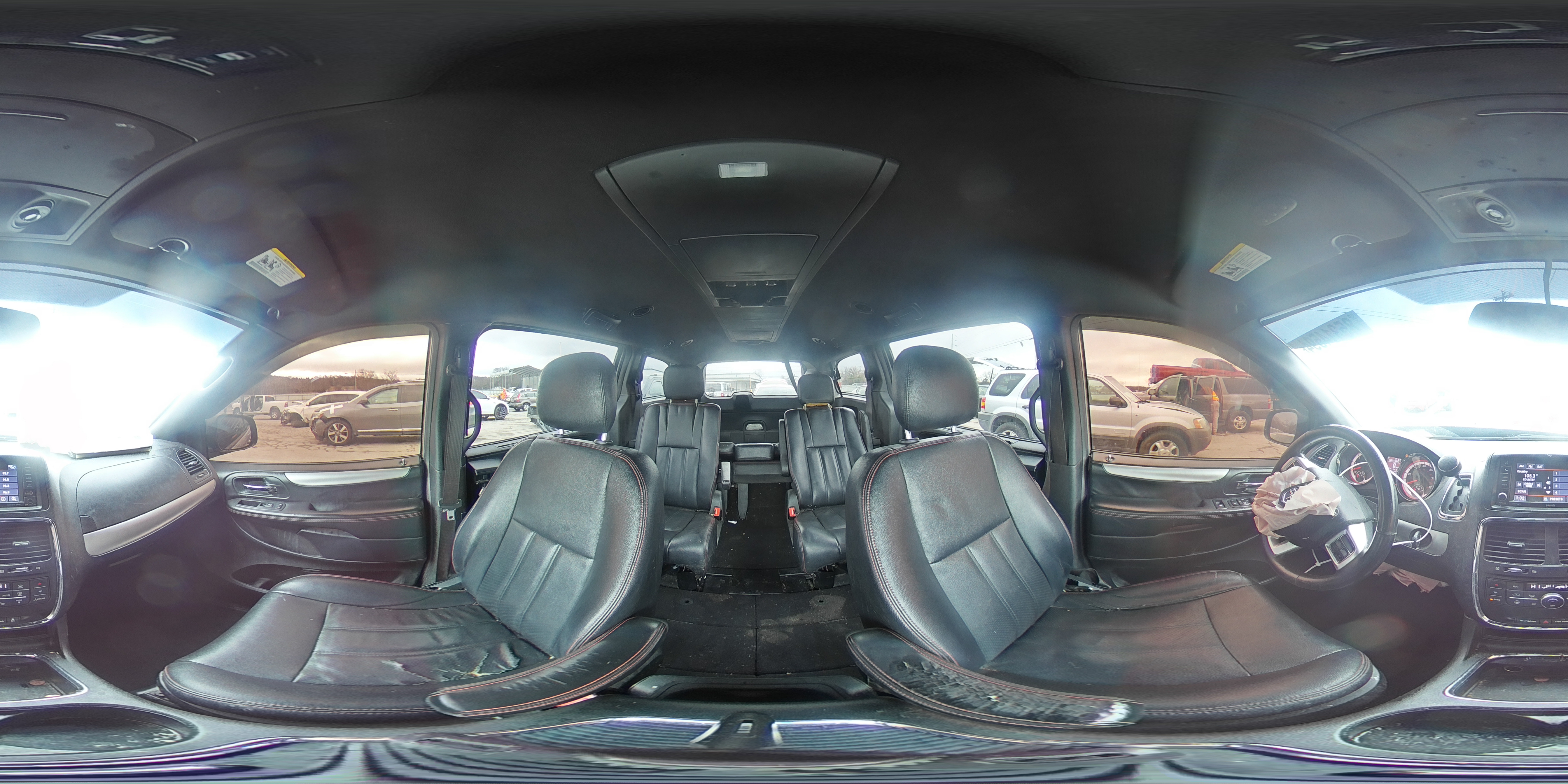 2018 Dodge Caravan - Image 14