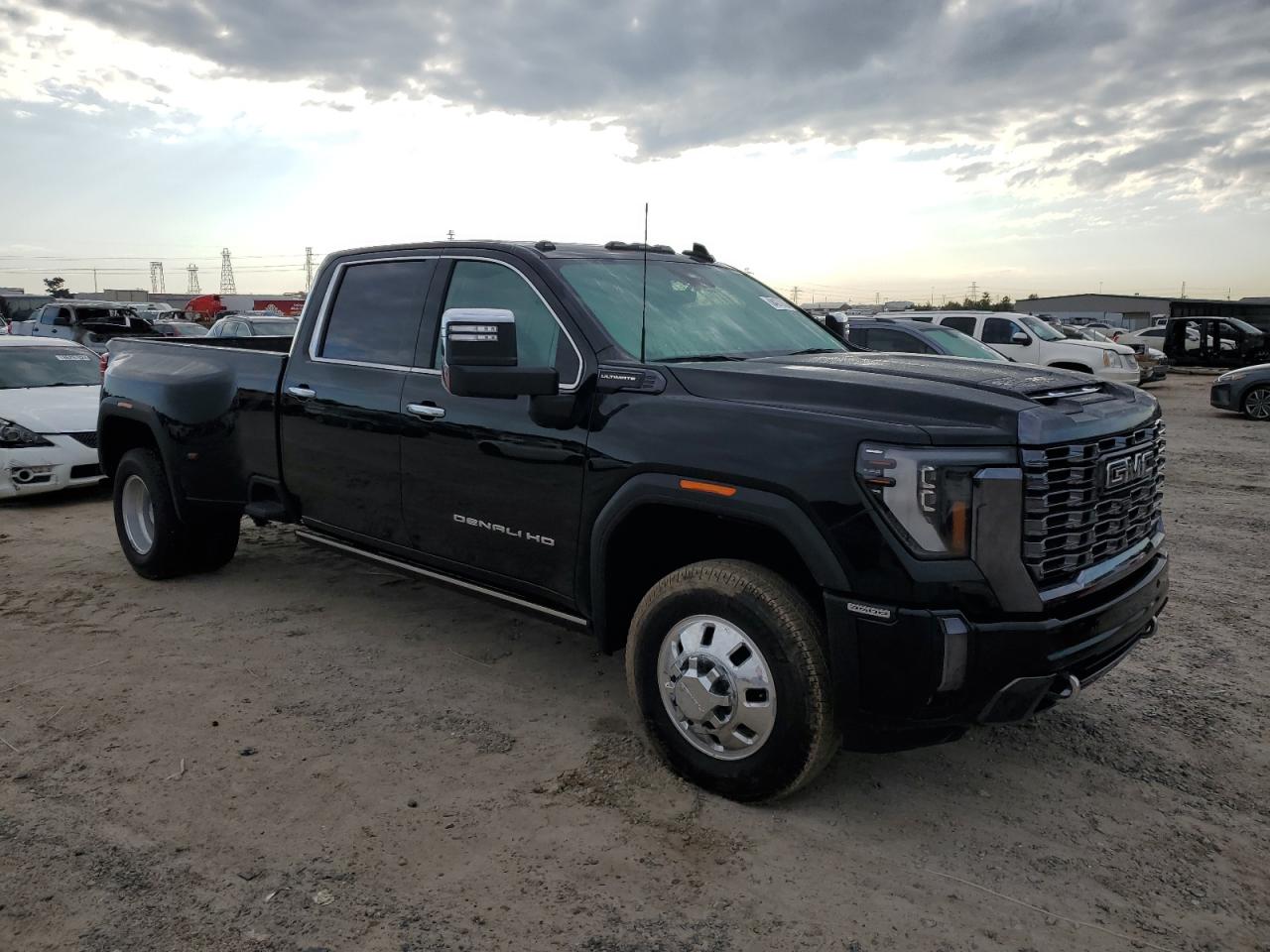 VIN 1GT49YEY4RF361360 2024 GMC SIERRA no.4