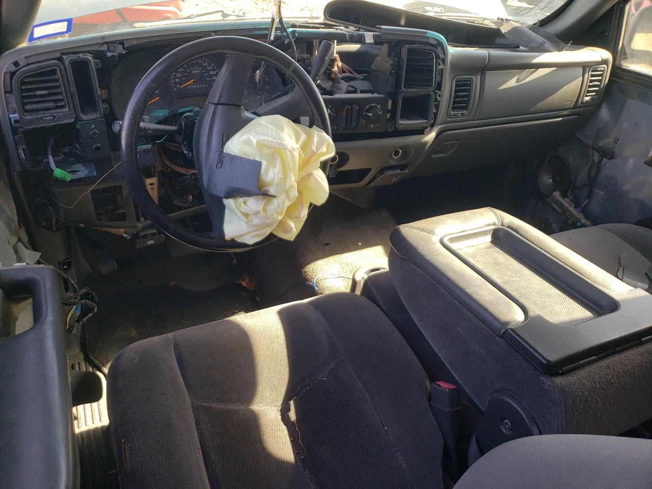 2006 GMC Sierra - Image 8