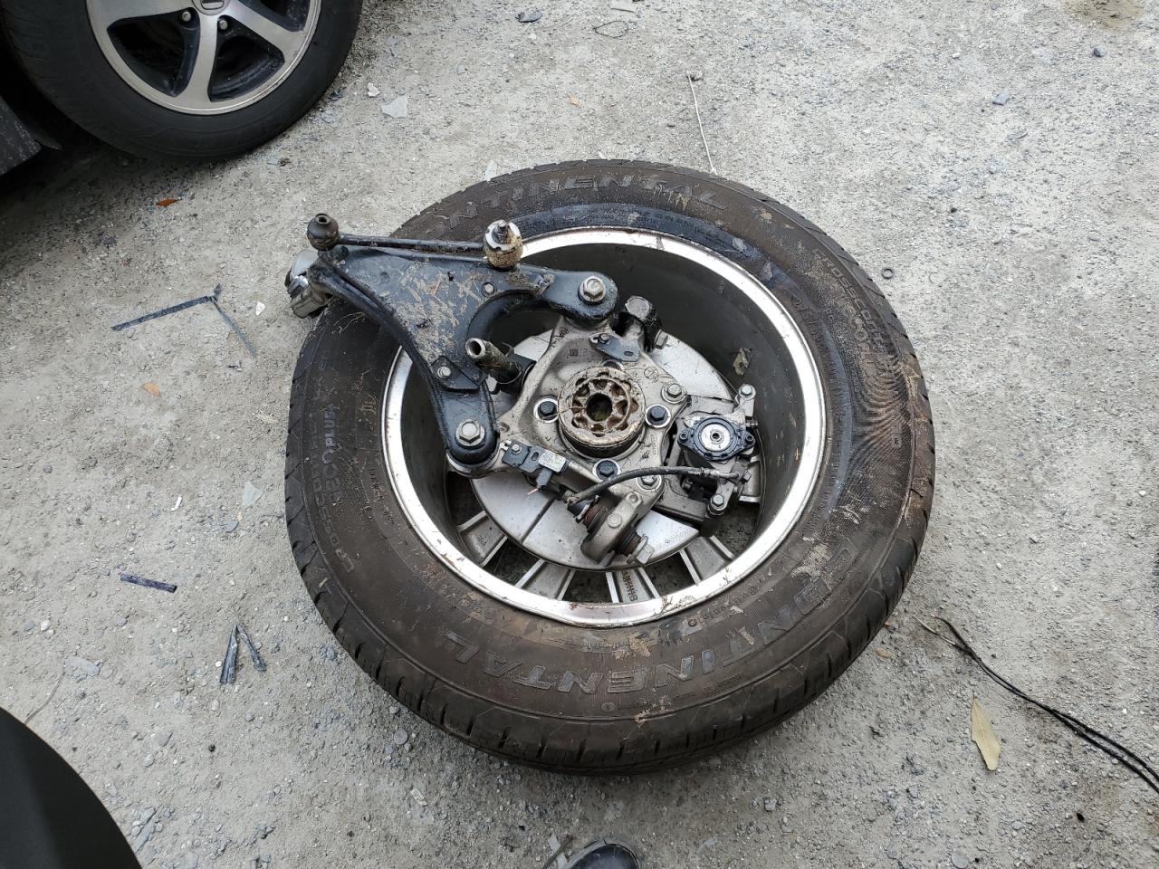 2023 Chevrolet Suburban C1500 Premier VIN: 1GNSCFKT9PR275647 Lot: 86282864