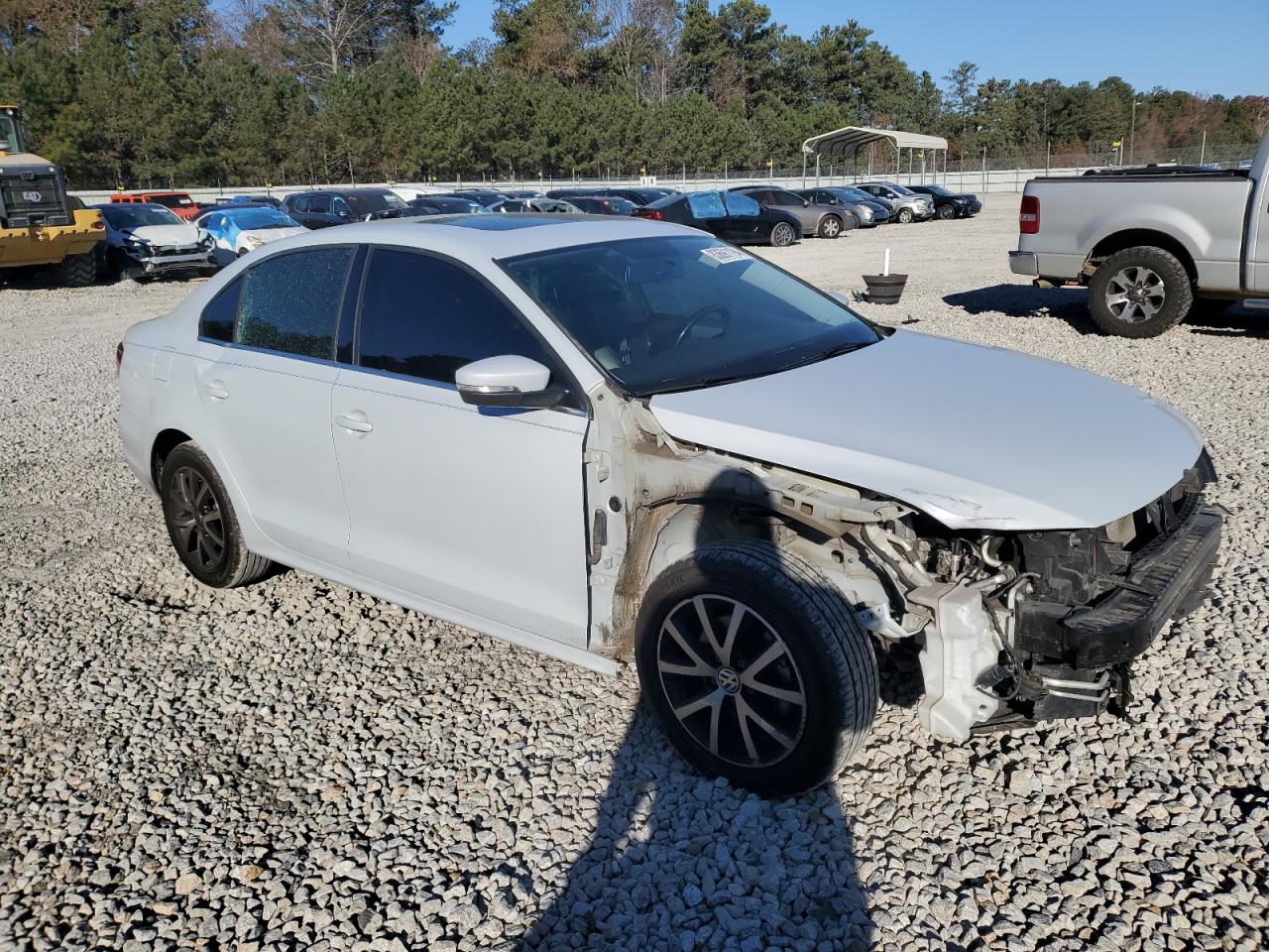 2017 Volkswagen Jetta - Image 4