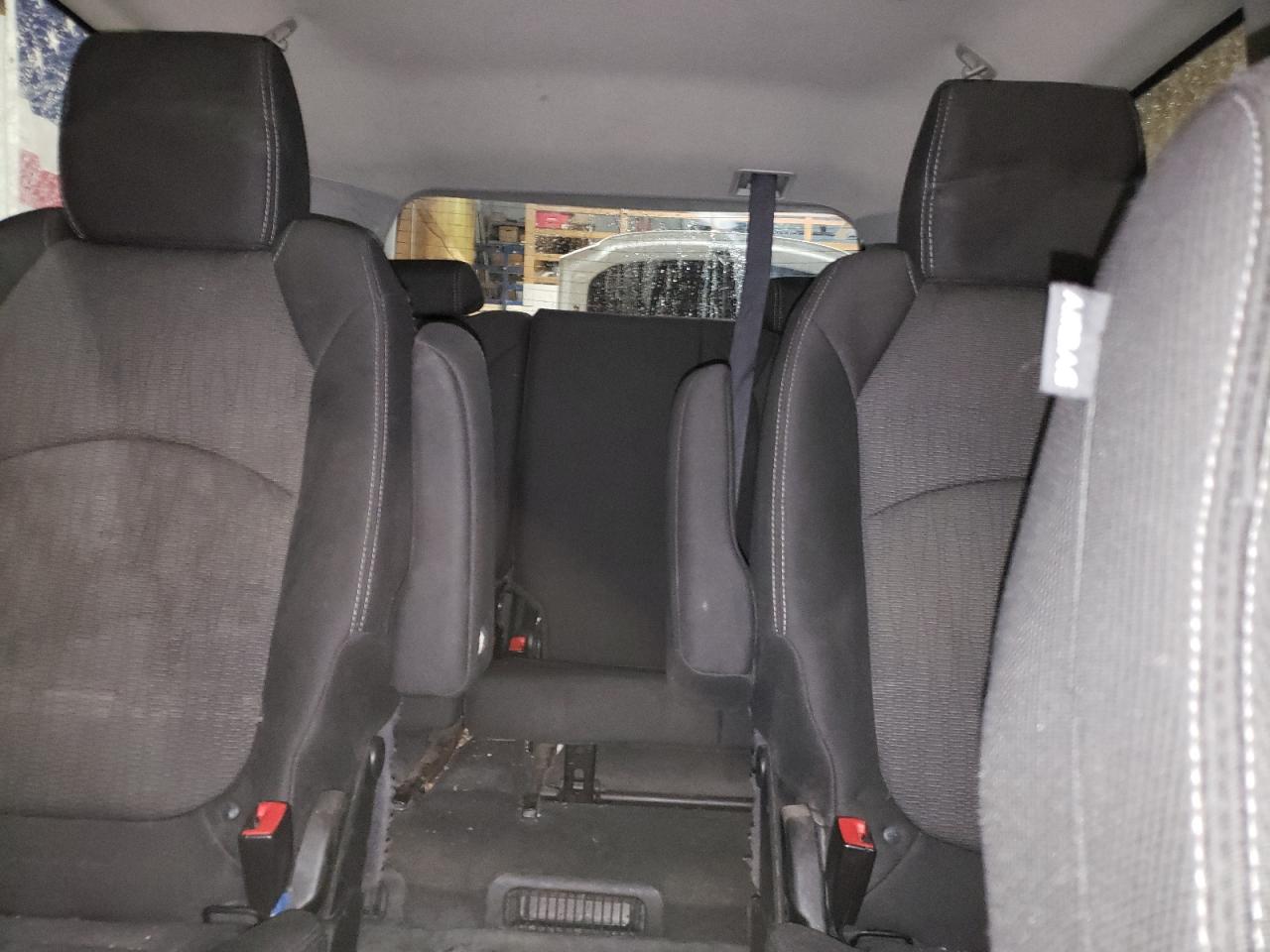 2014 Chevrolet Traverse - Image 10