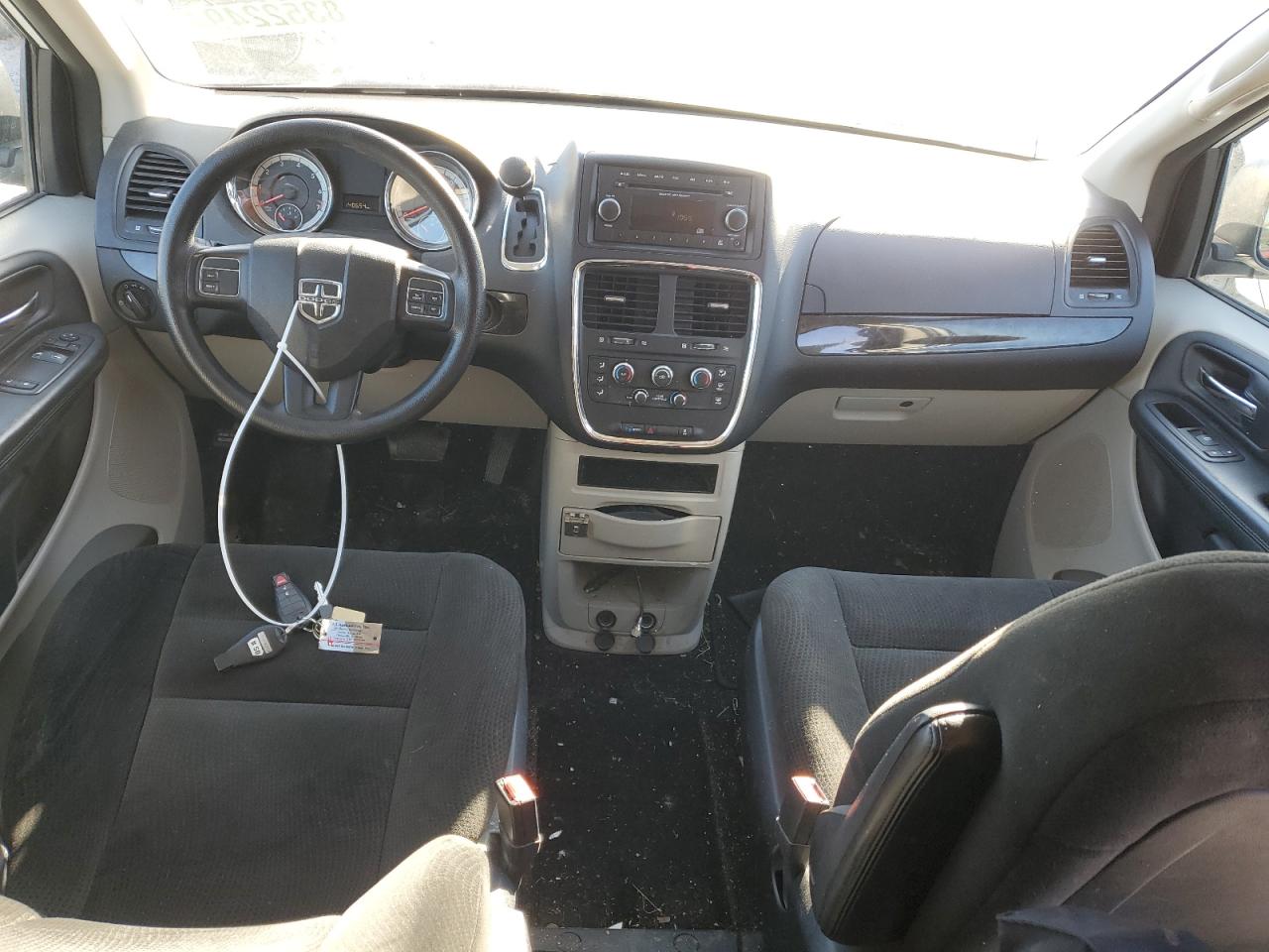2016 Dodge Caravan - Image 8