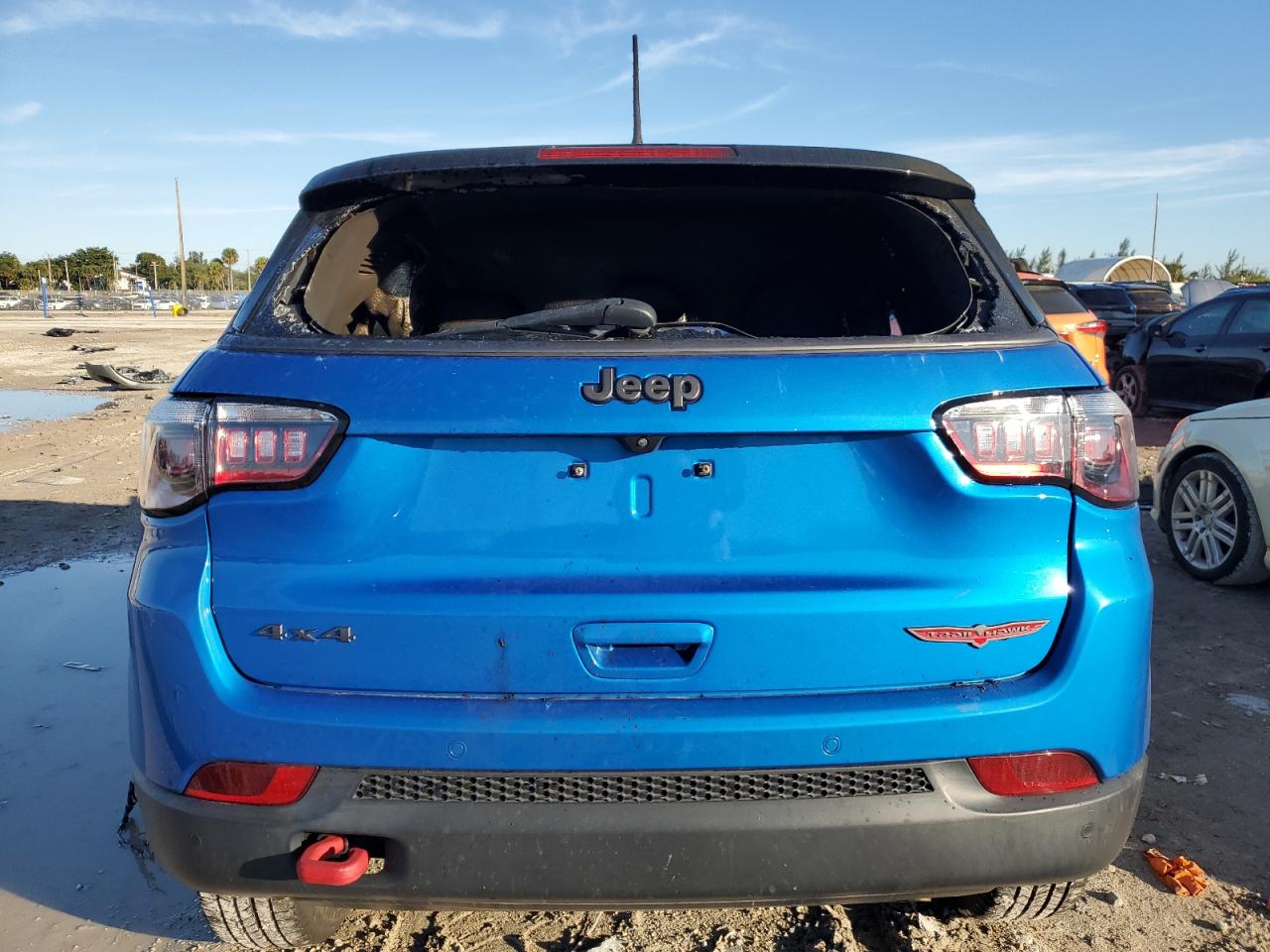2022 Jeep Compass - Image 6
