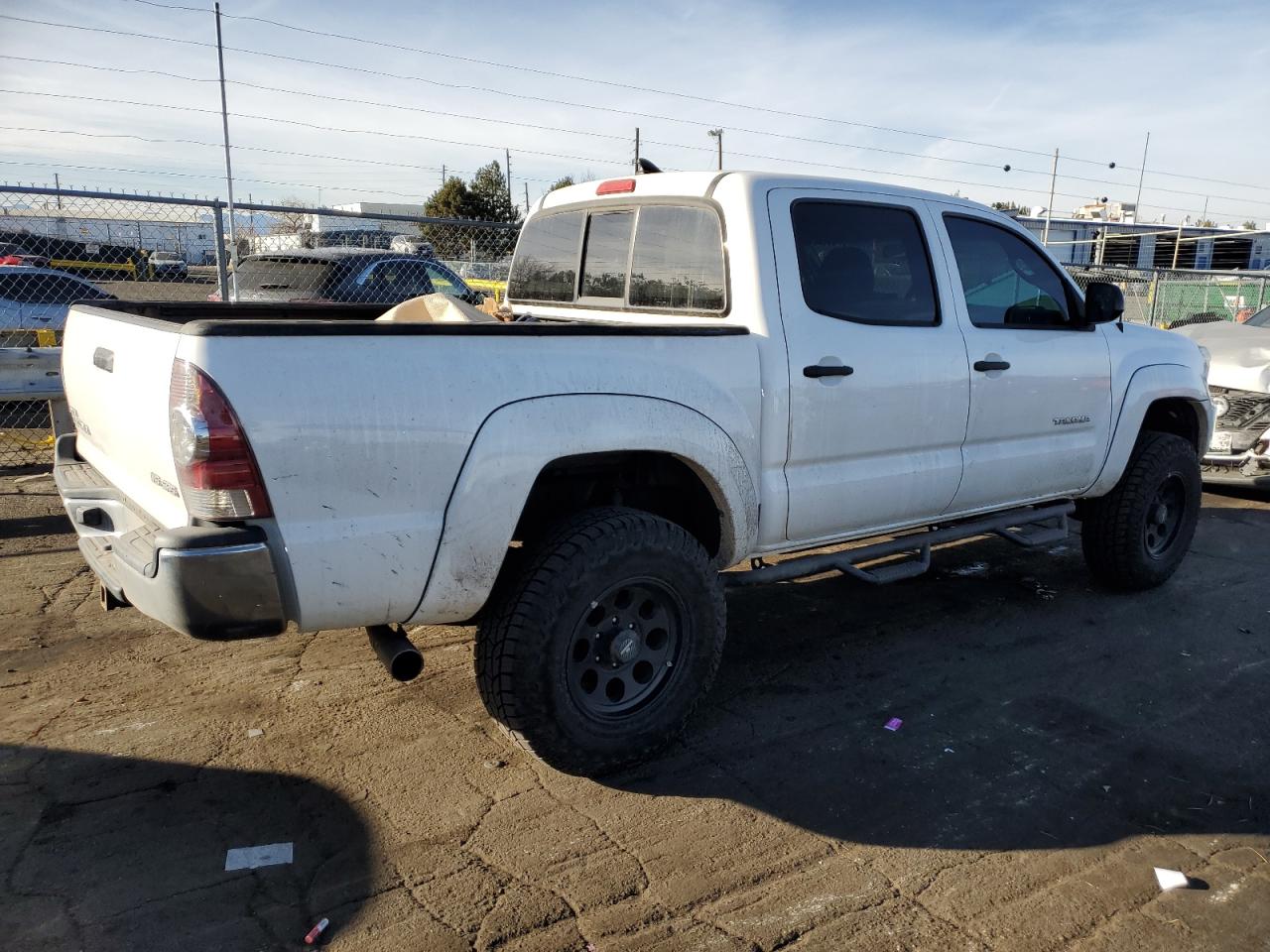 VIN 3TMLU4EN6FM203929 2015 TOYOTA TACOMA no.3