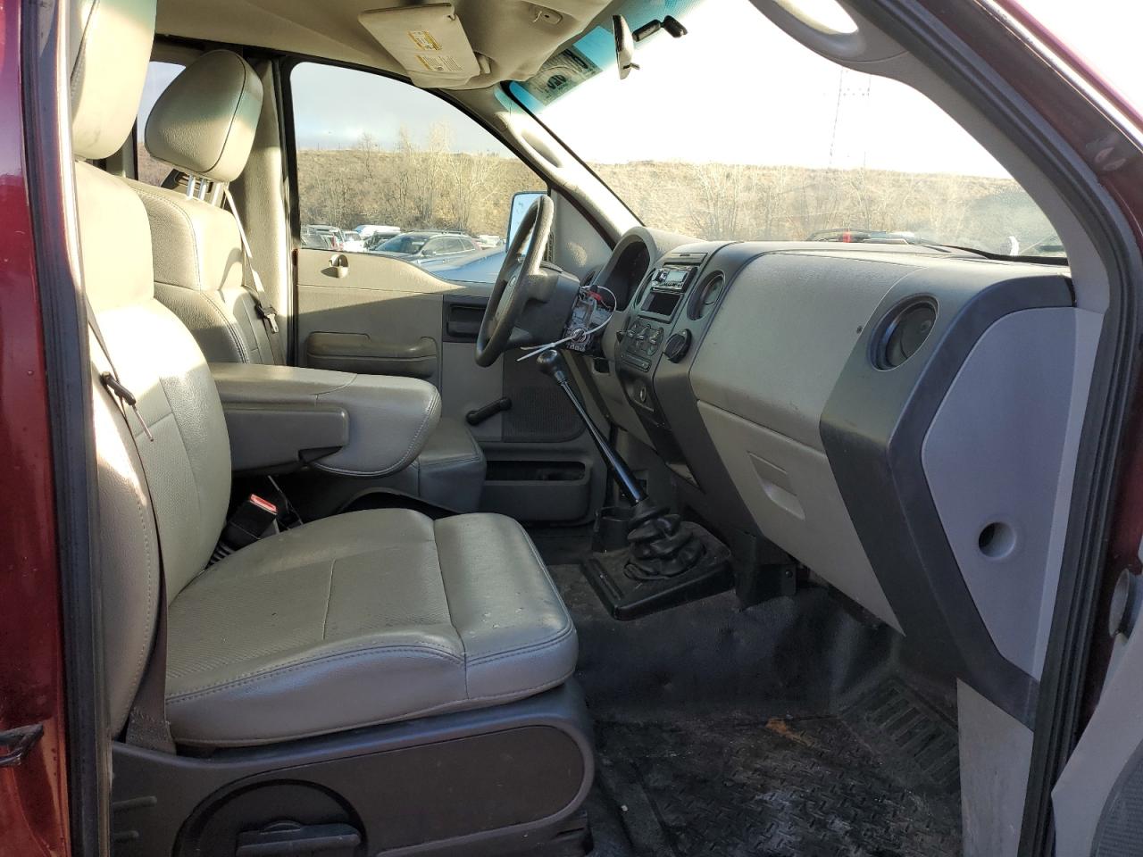 2005 Ford F-150 - Image 10