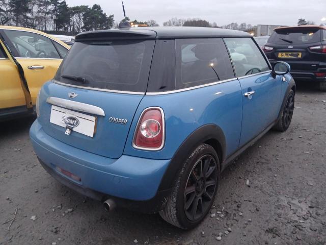 2013 MINI COOPER BAY