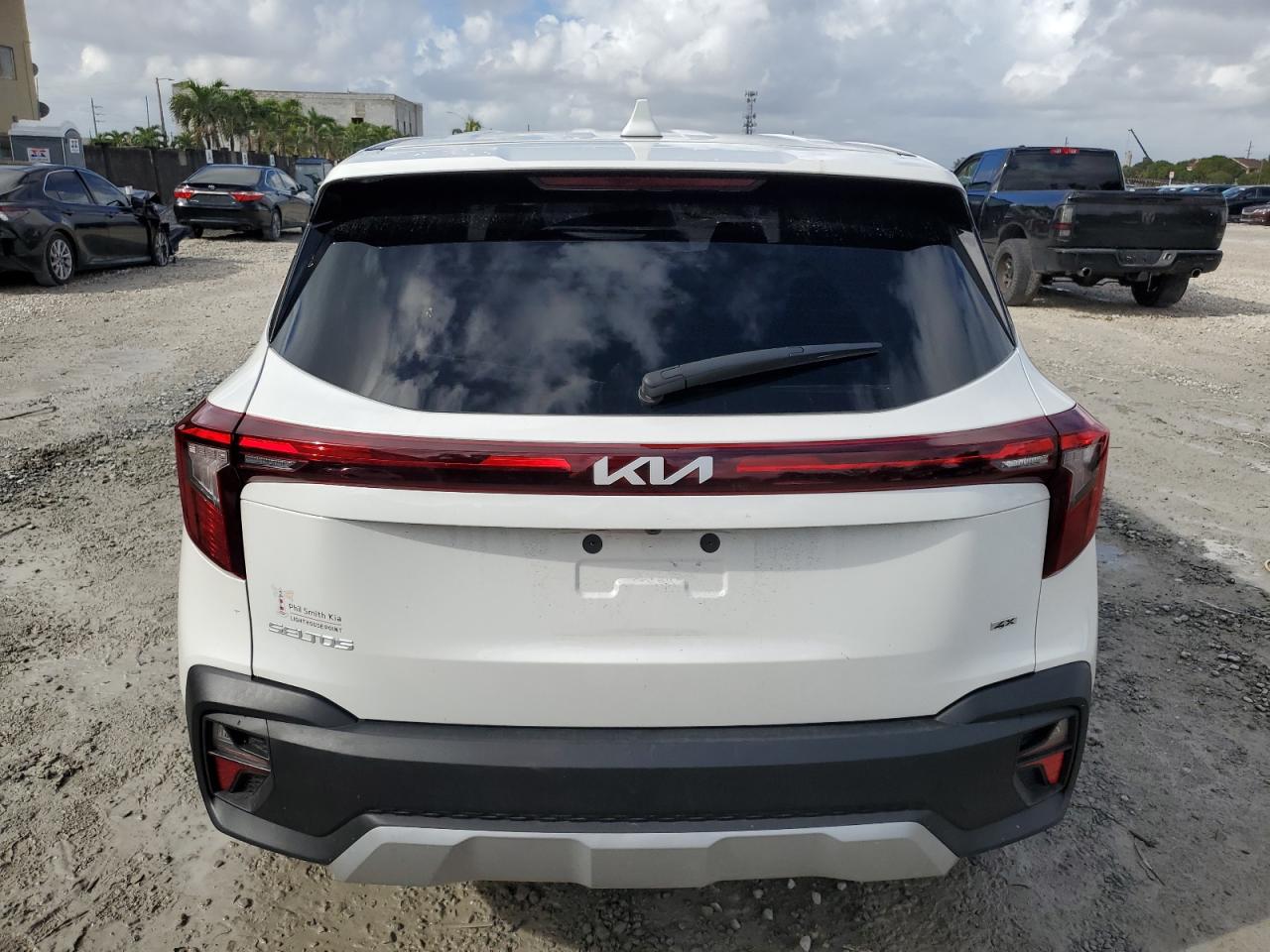 2024 Kia Seltos Lx VIN: KNDEPCAA9R7630128 Lot: 85394174