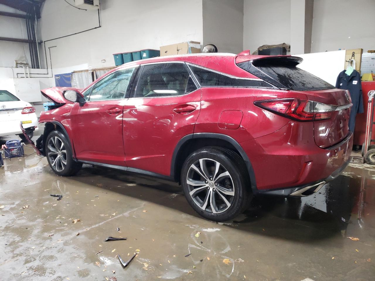 2T2BZMCA9HC111797 2017 LEXUS RX - Image 2