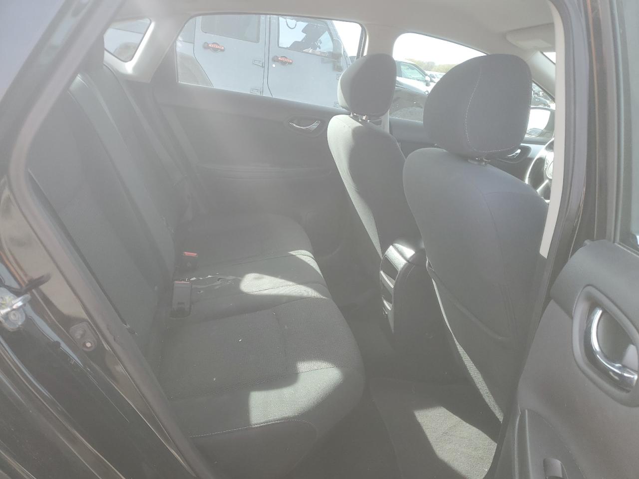 2019 Nissan Sentra - Image 10