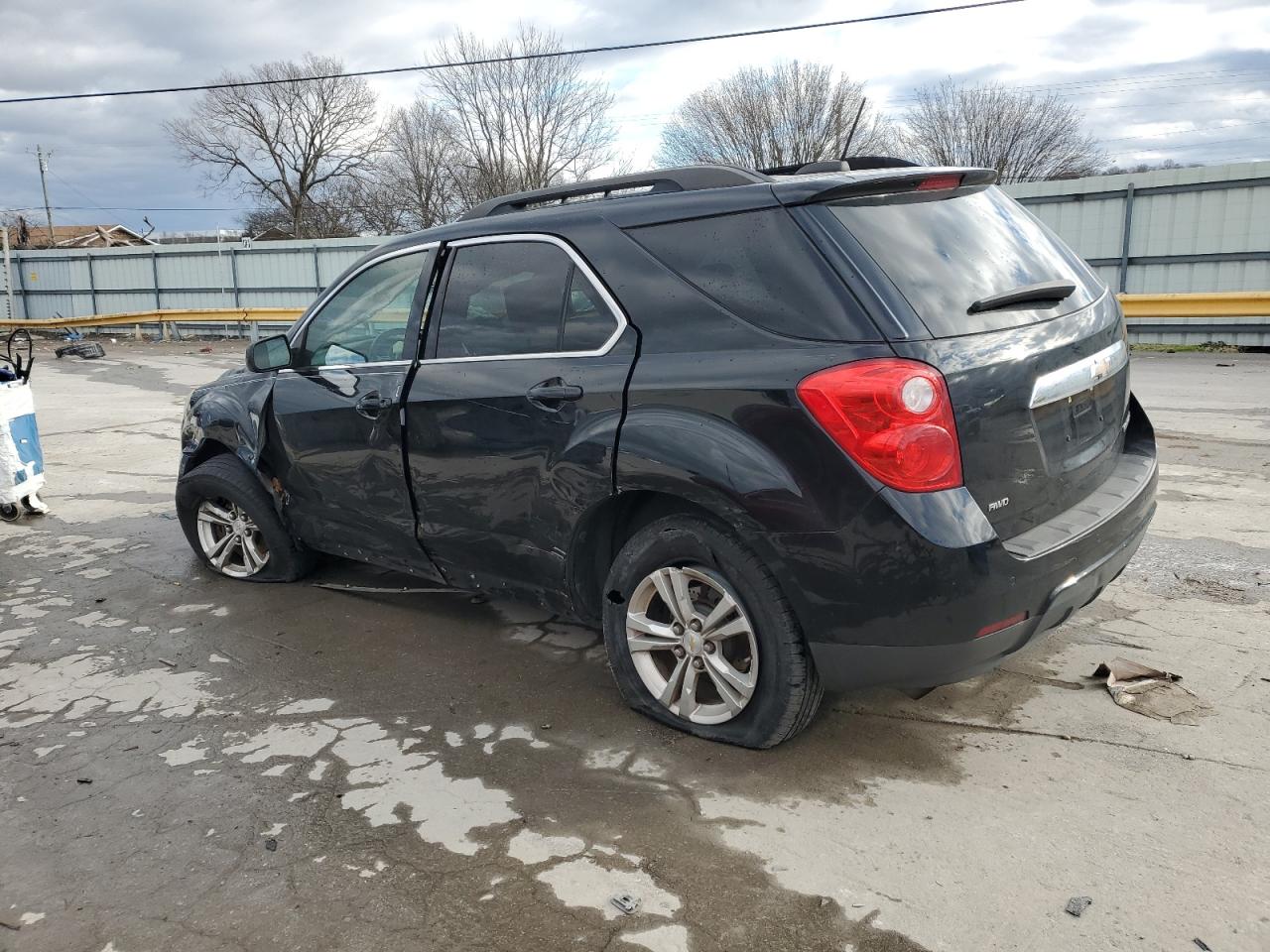 2015 Chevrolet Equinox - Image 2
