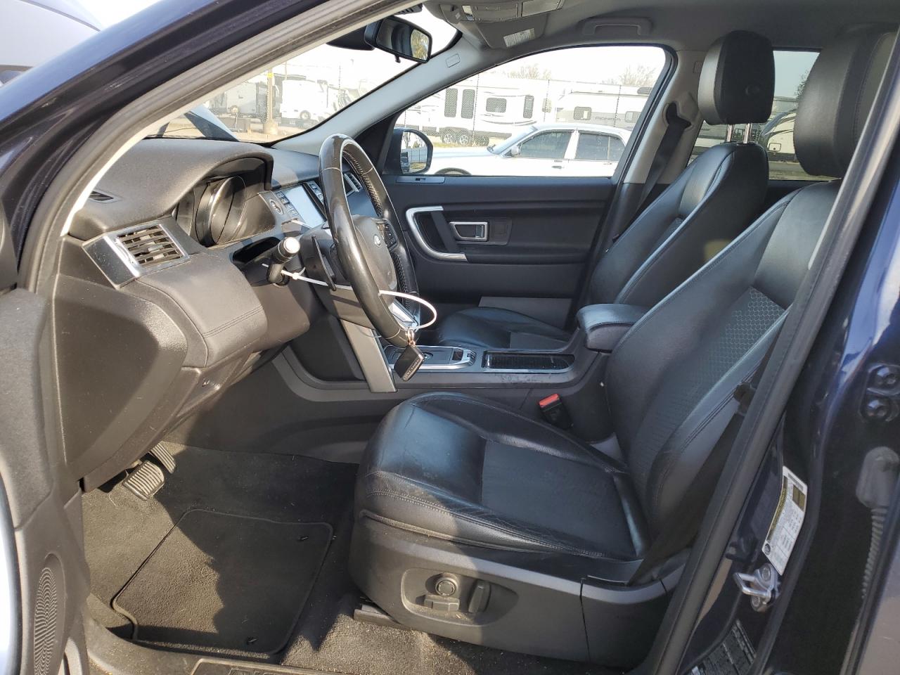 2017 Land Rover Discovery - Image 7