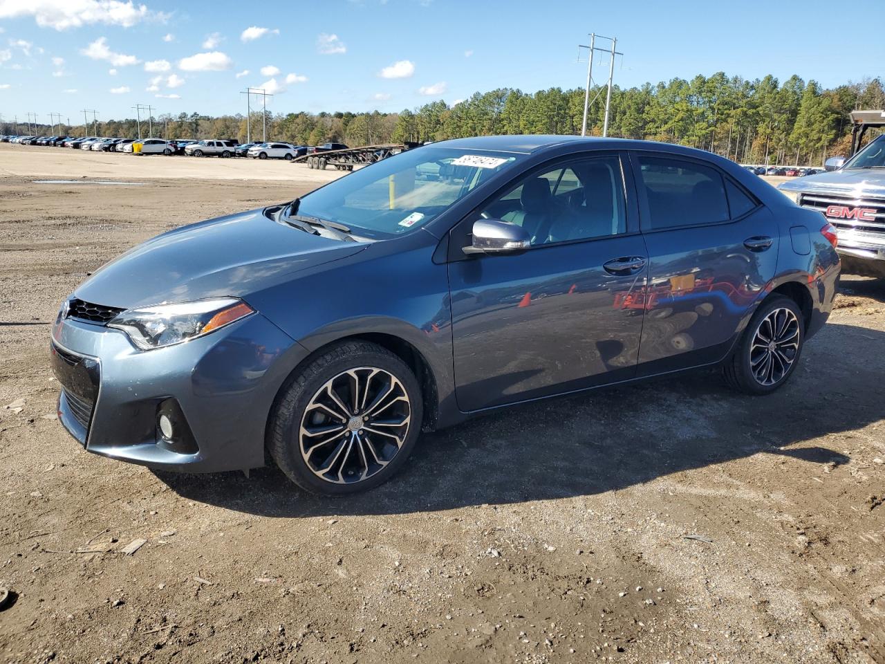 VIN 5YFBURHE6FP232991 2015 TOYOTA COROLLA no.1