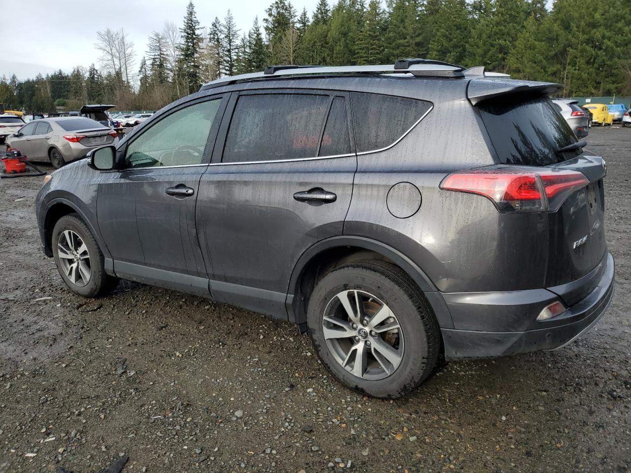 VIN JTMRFREV9JJ190133 2018 TOYOTA RAV4 no.2