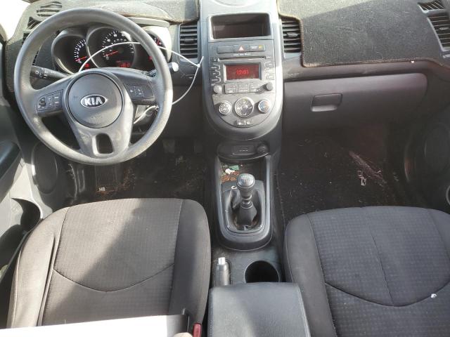 Parquets KIA SOUL 2013 Czerwony