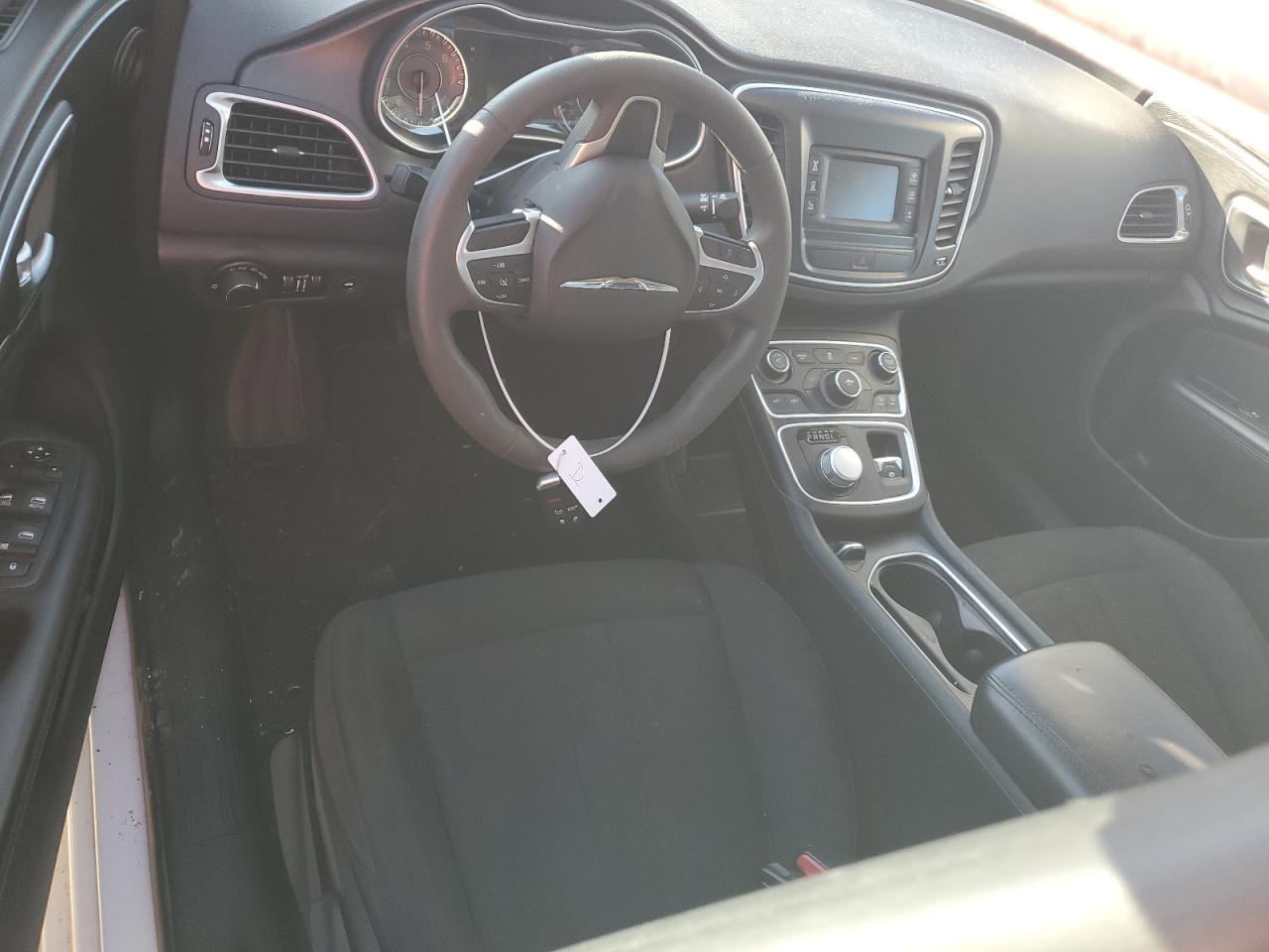 2015 Chrysler 200 - Image 8