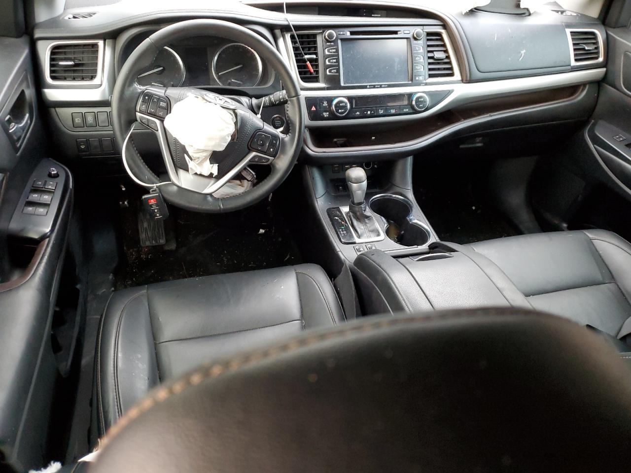 2019 Toyota Highlander - Image 8
