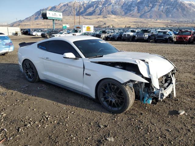  FORD MUSTANG 2015 Белы