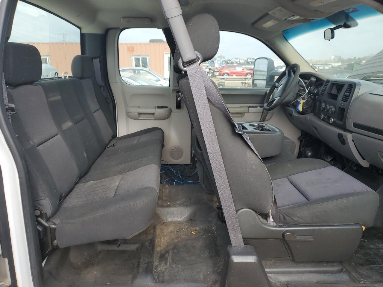 2011 Chevrolet Silverado - Image 10