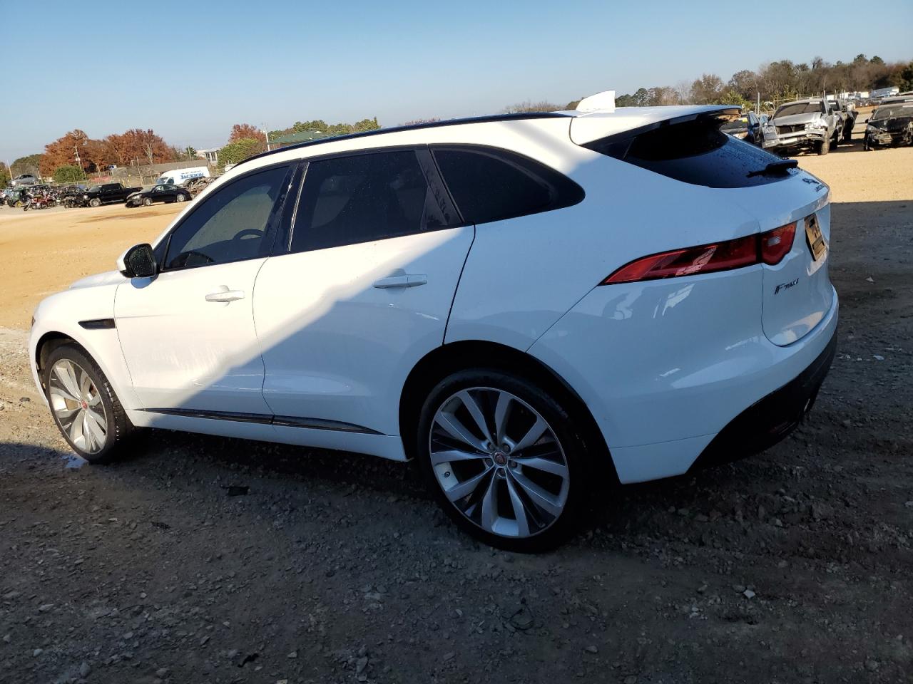 2018 Jaguar F-Pace - Image 2