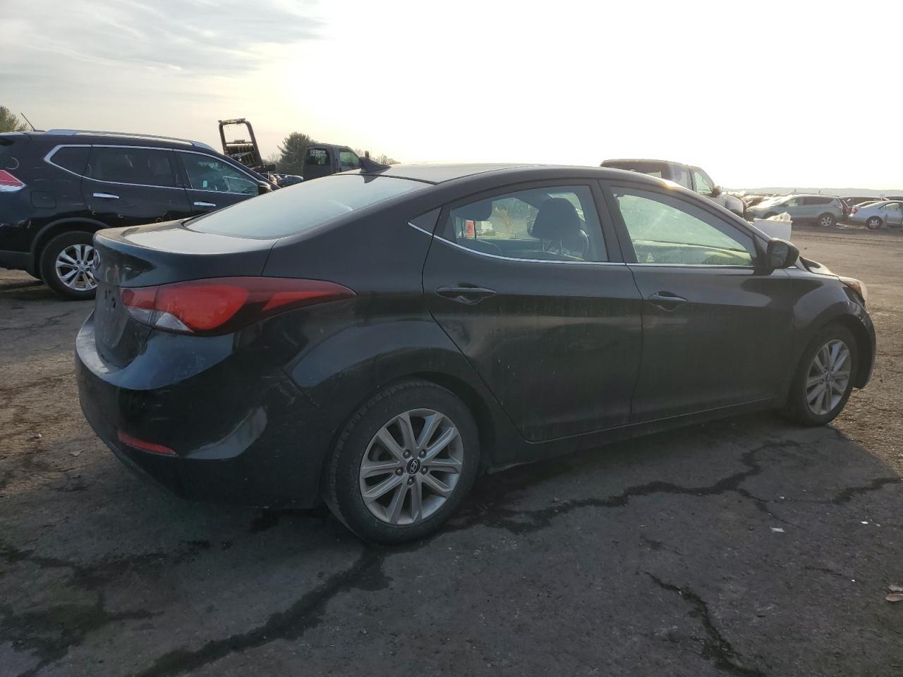 VIN KMHDH4AE3FU286077 2015 HYUNDAI ELANTRA no.3