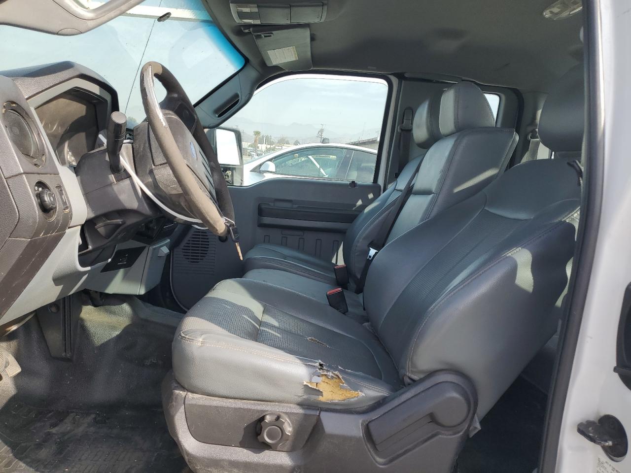 2014 Ford F250 - Image 7