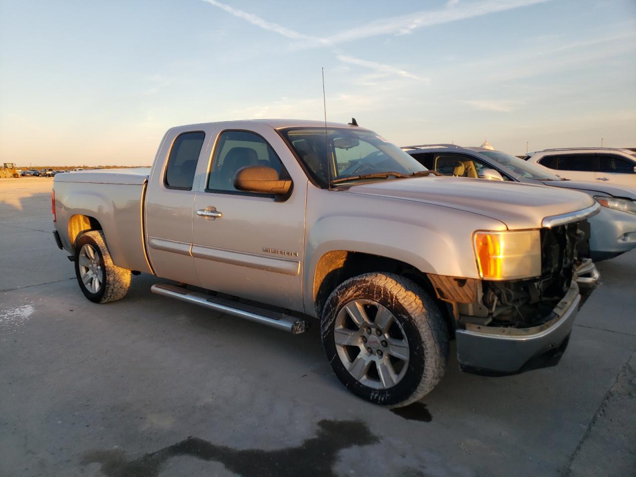 2011 GMC Sierra - Image 4