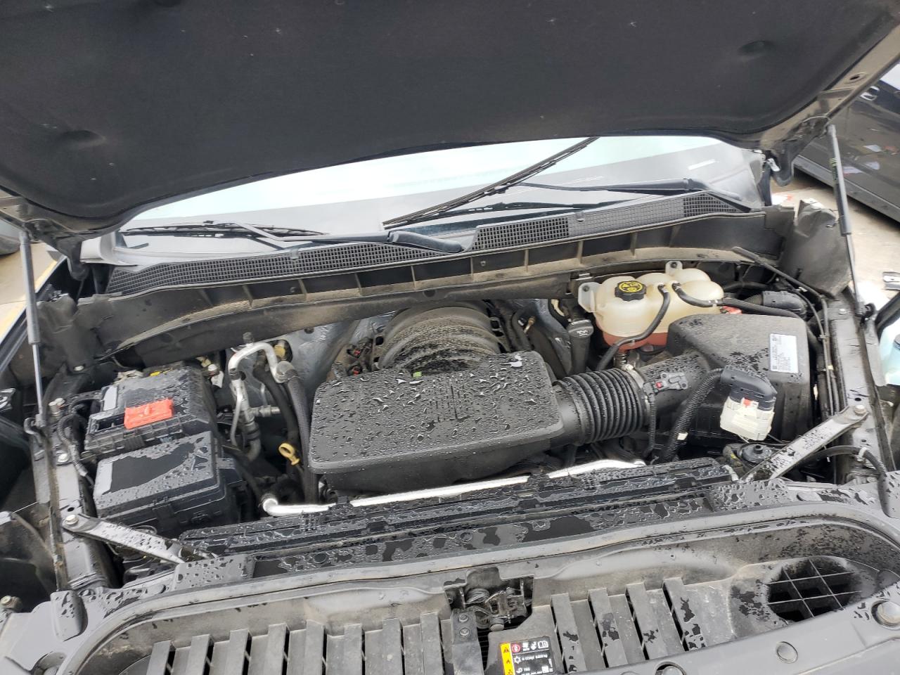2019 Chevrolet Silverado - Image 11