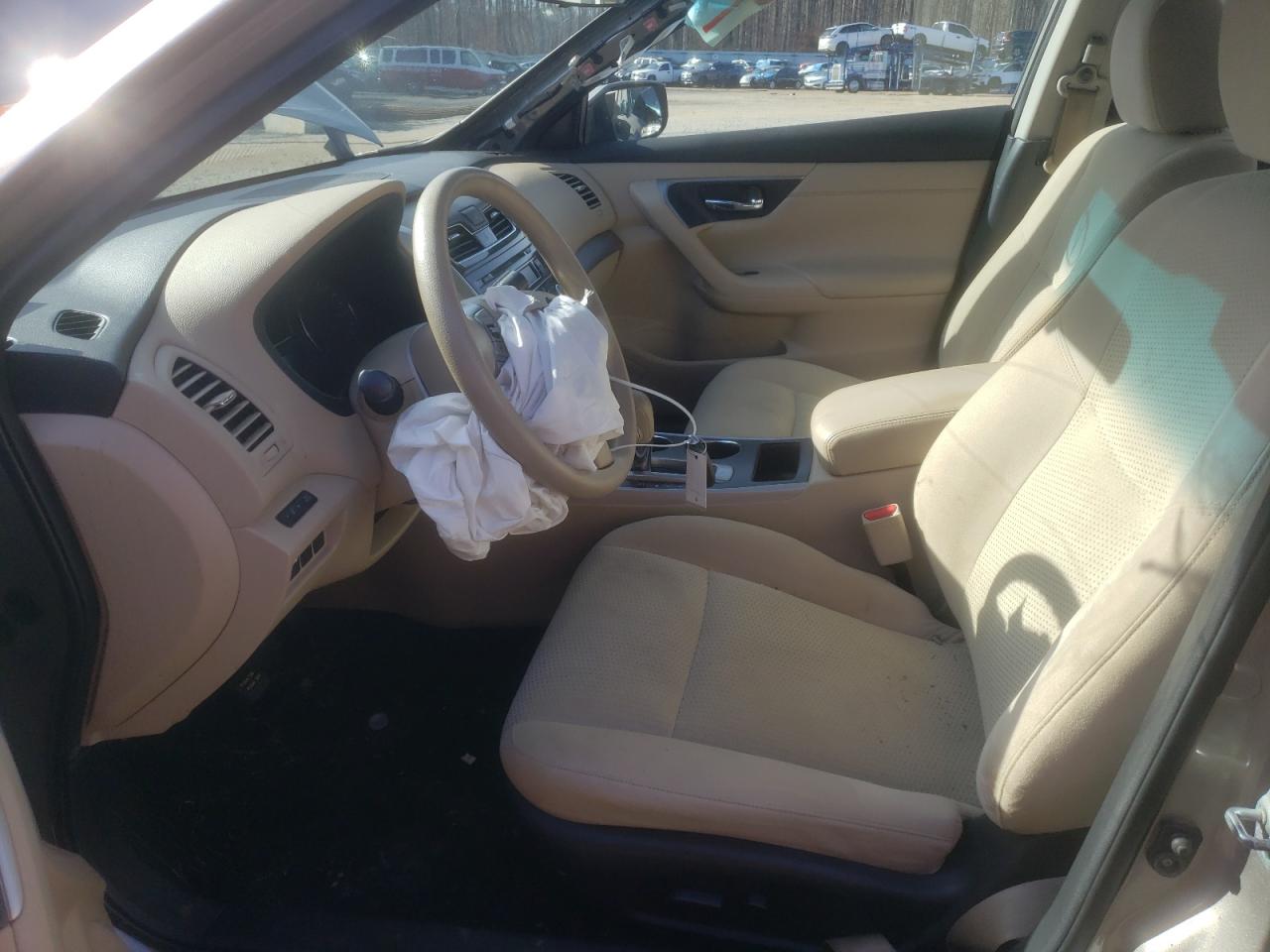 2015 Nissan Altima - Image 7