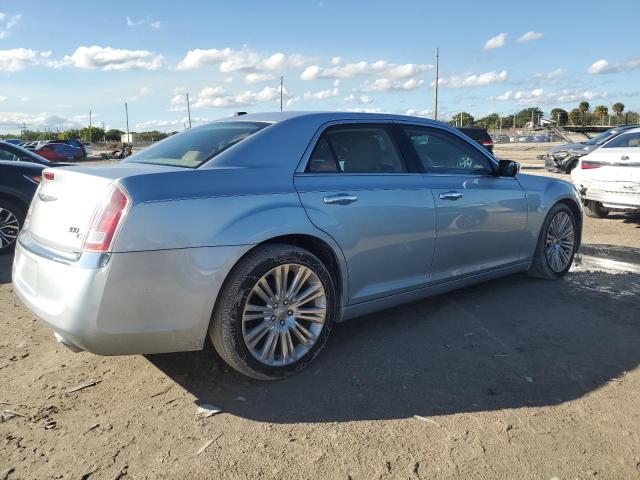 Седани CHRYSLER 300 2013 Сріблястий