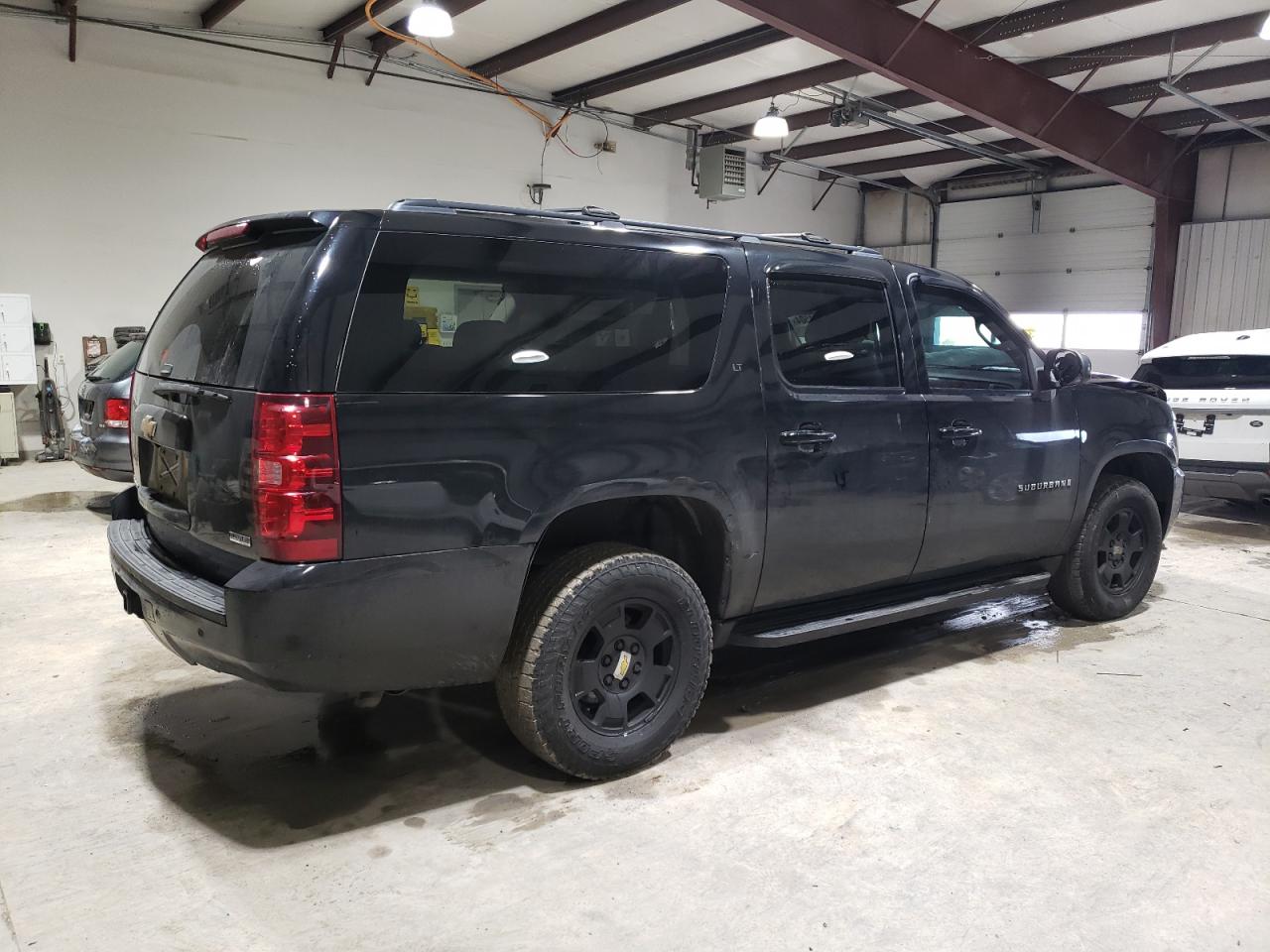 2009 Chevrolet Suburban - Image 3
