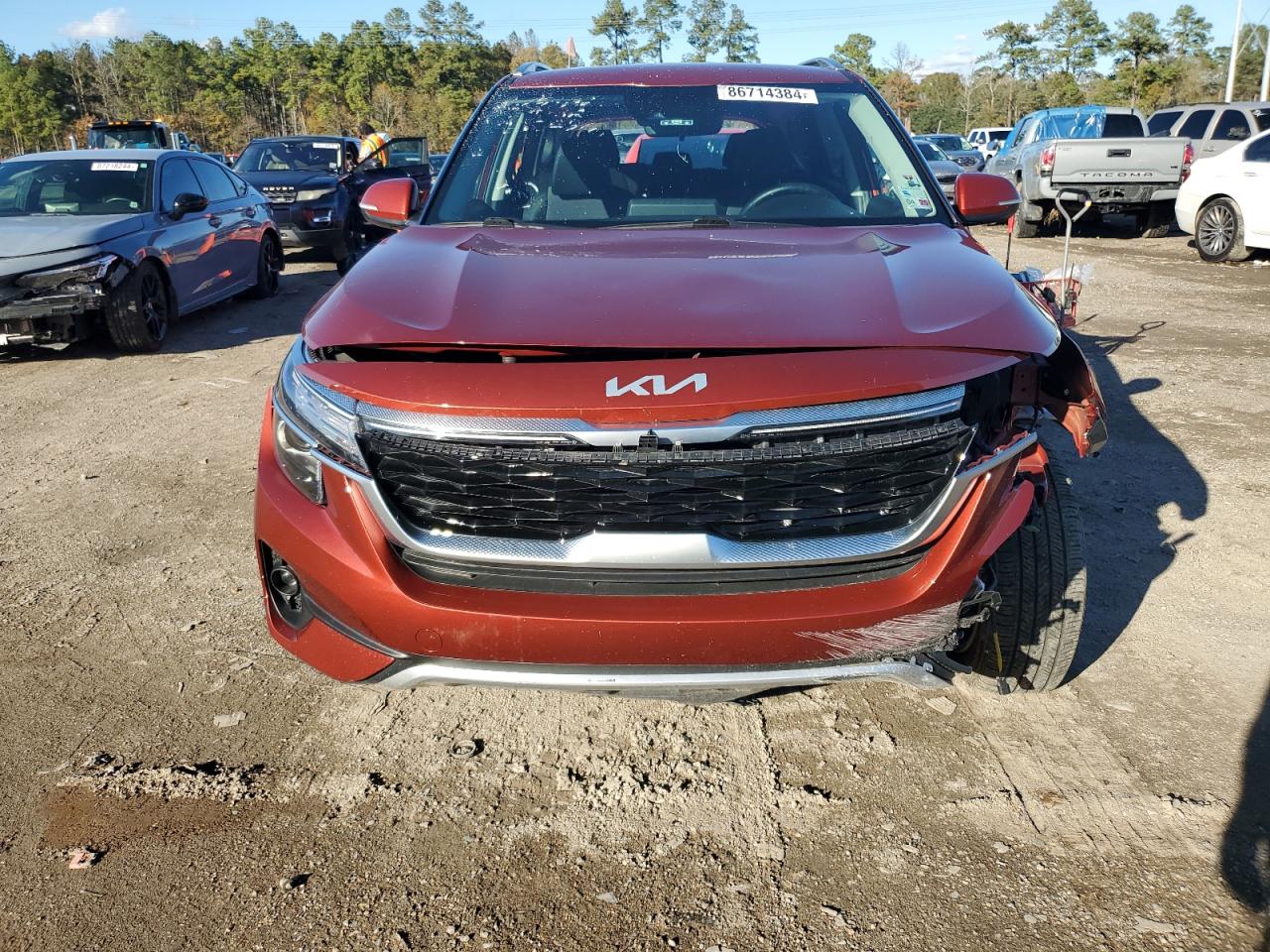 2023 Kia Seltos - Image 5