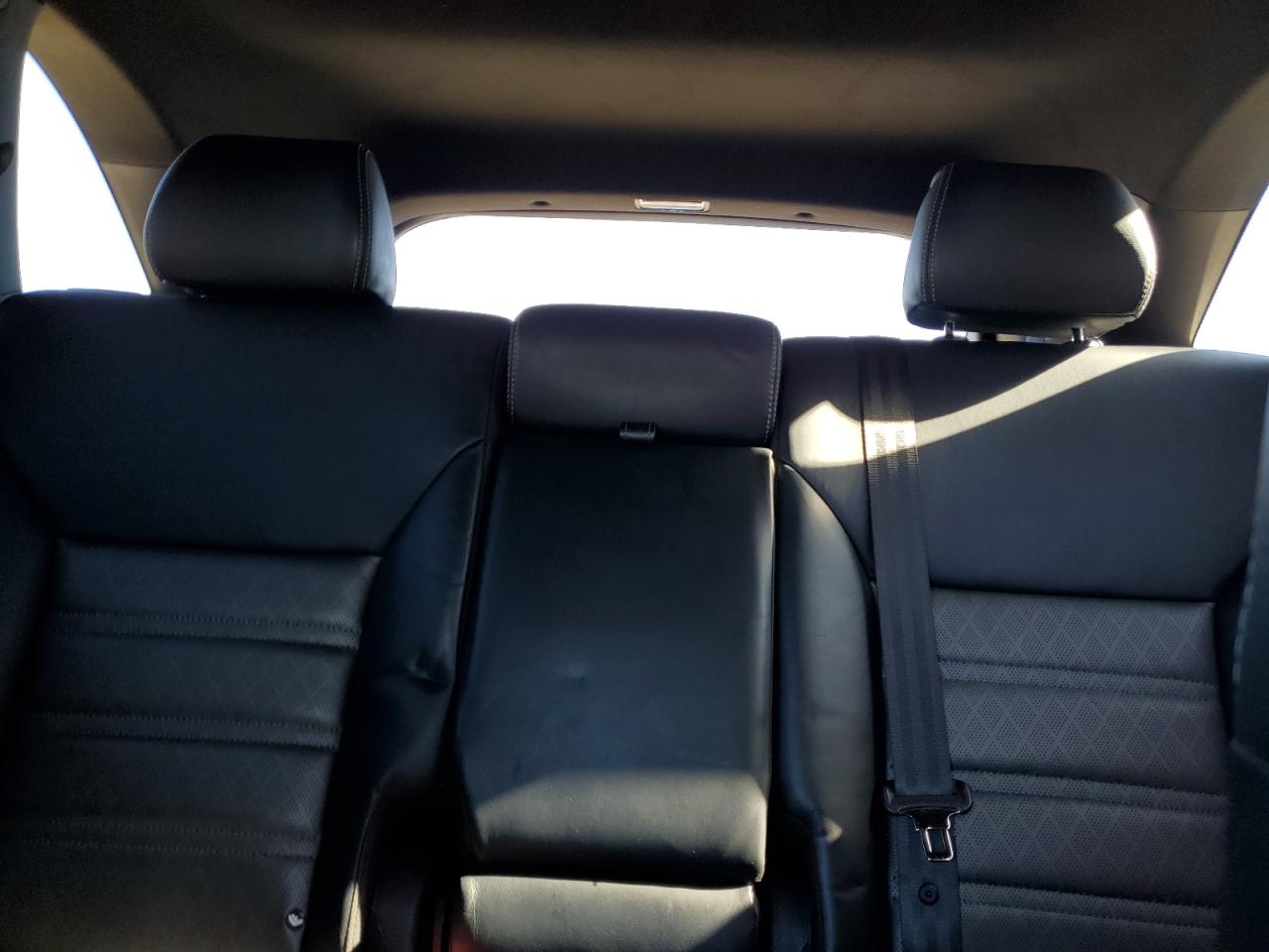 2017 Kia Sorento - Image 10