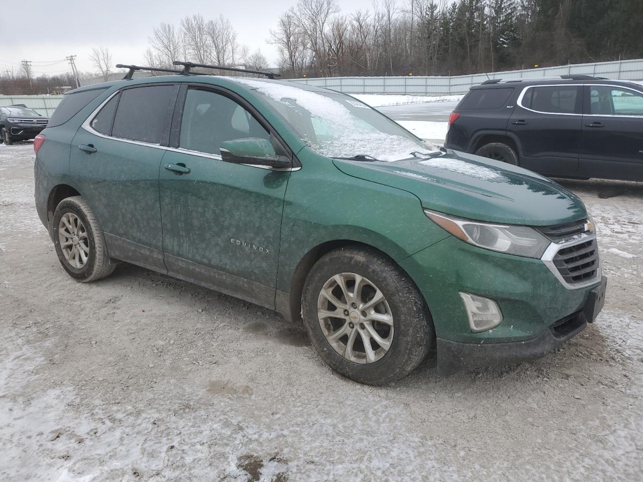 VIN 2GNAXSEV7J6307004 2018 CHEVROLET EQUINOX no.4