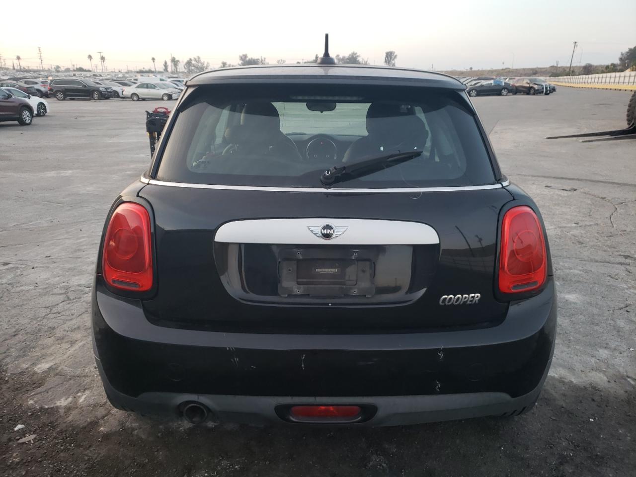 2015 Mini Cooper VIN: WMWXM5C51F3A58424 Lot: 85792844